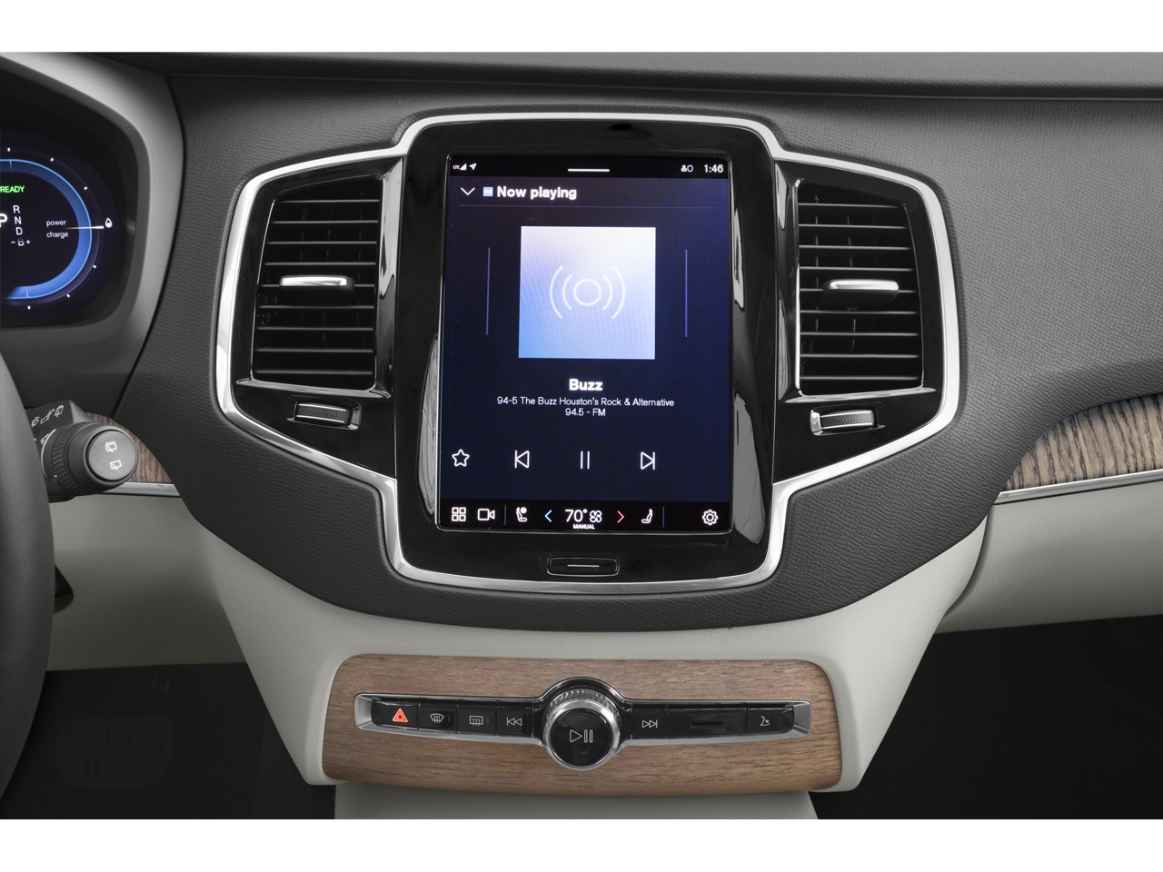 2023 Volvo XC90 Recharge Plug-In Hybrid Ultimate Dark Theme