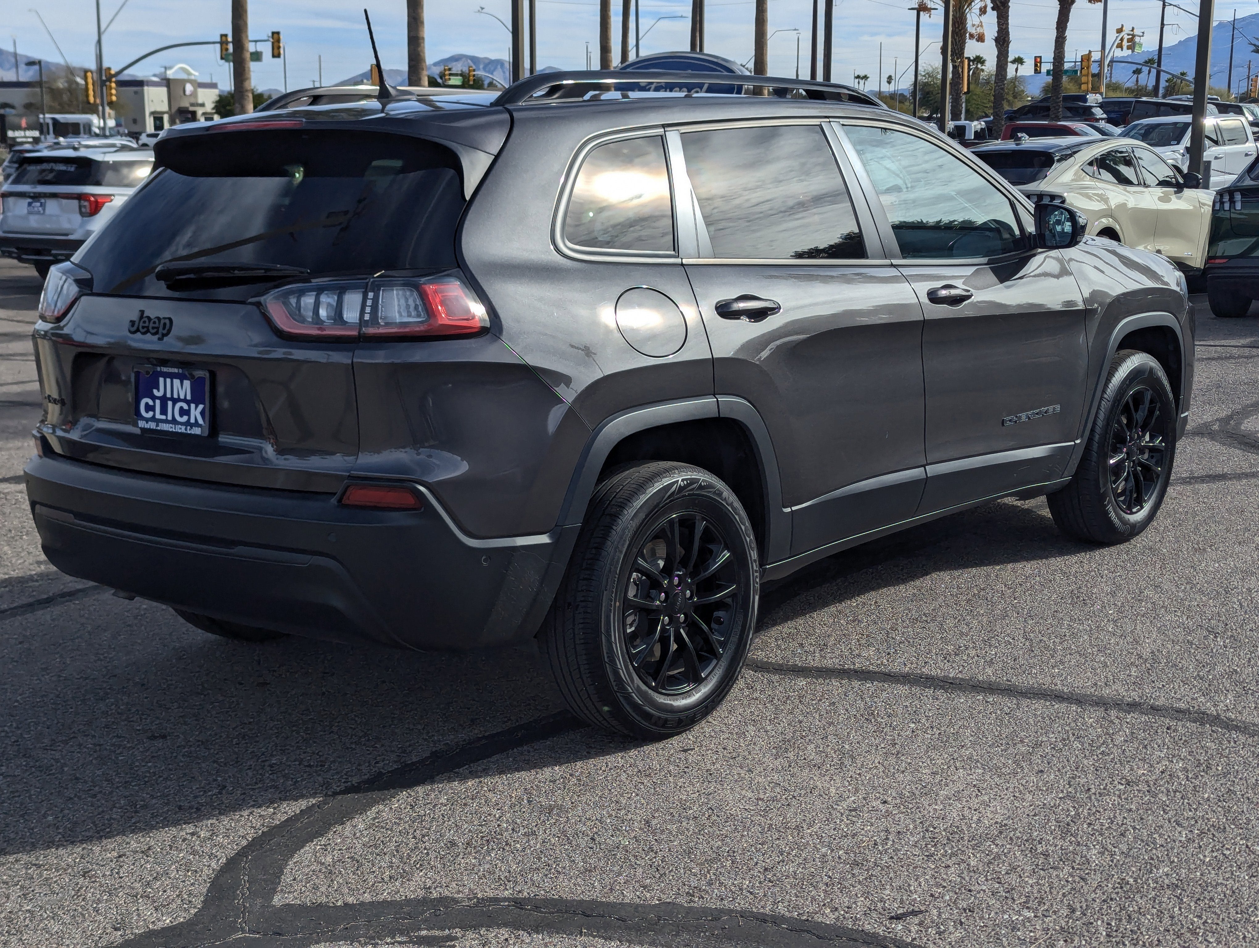 2023 Jeep Cherokee Altitude Lux