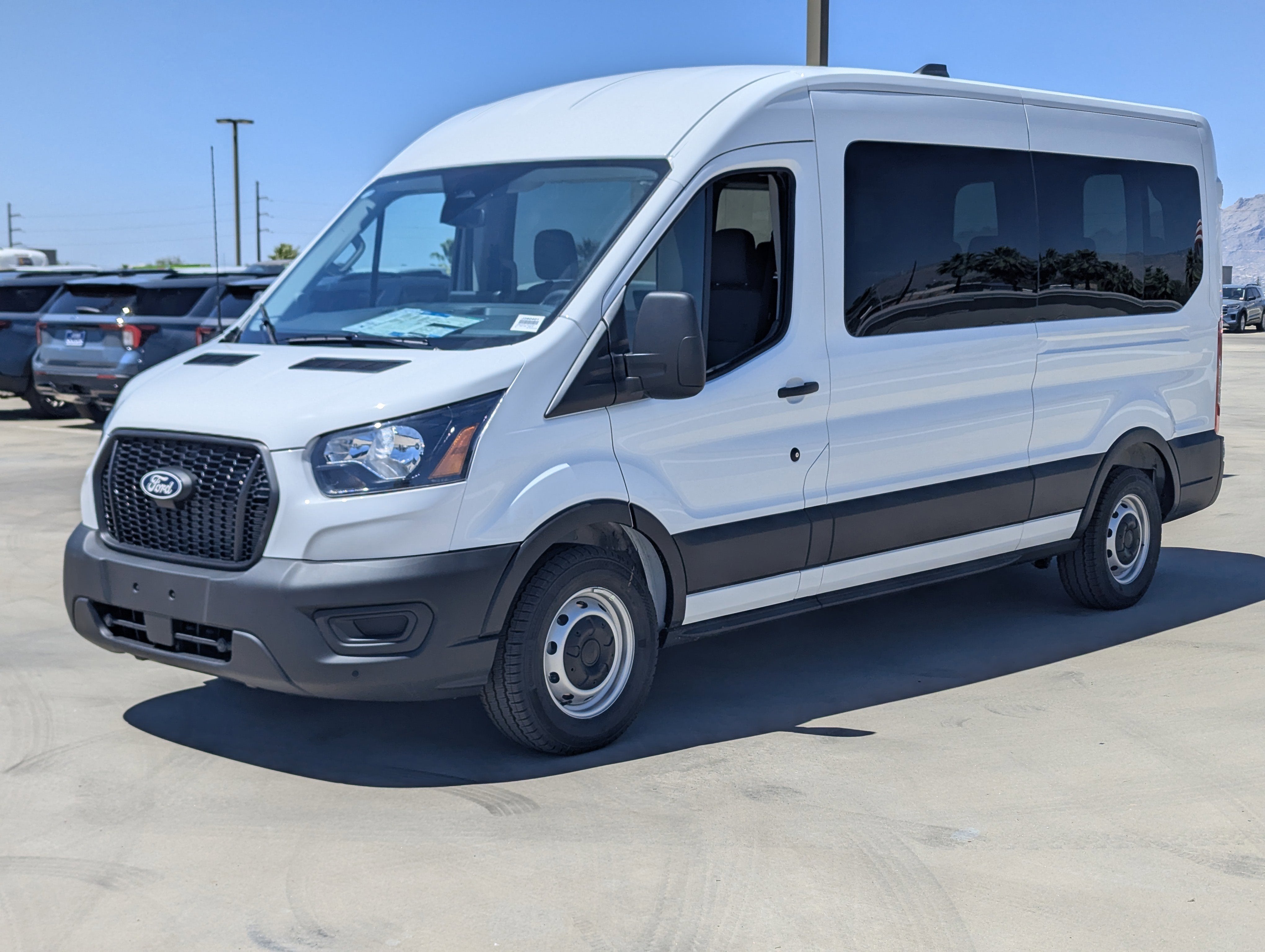 2026 Ford Transit Passenger Wagon XL