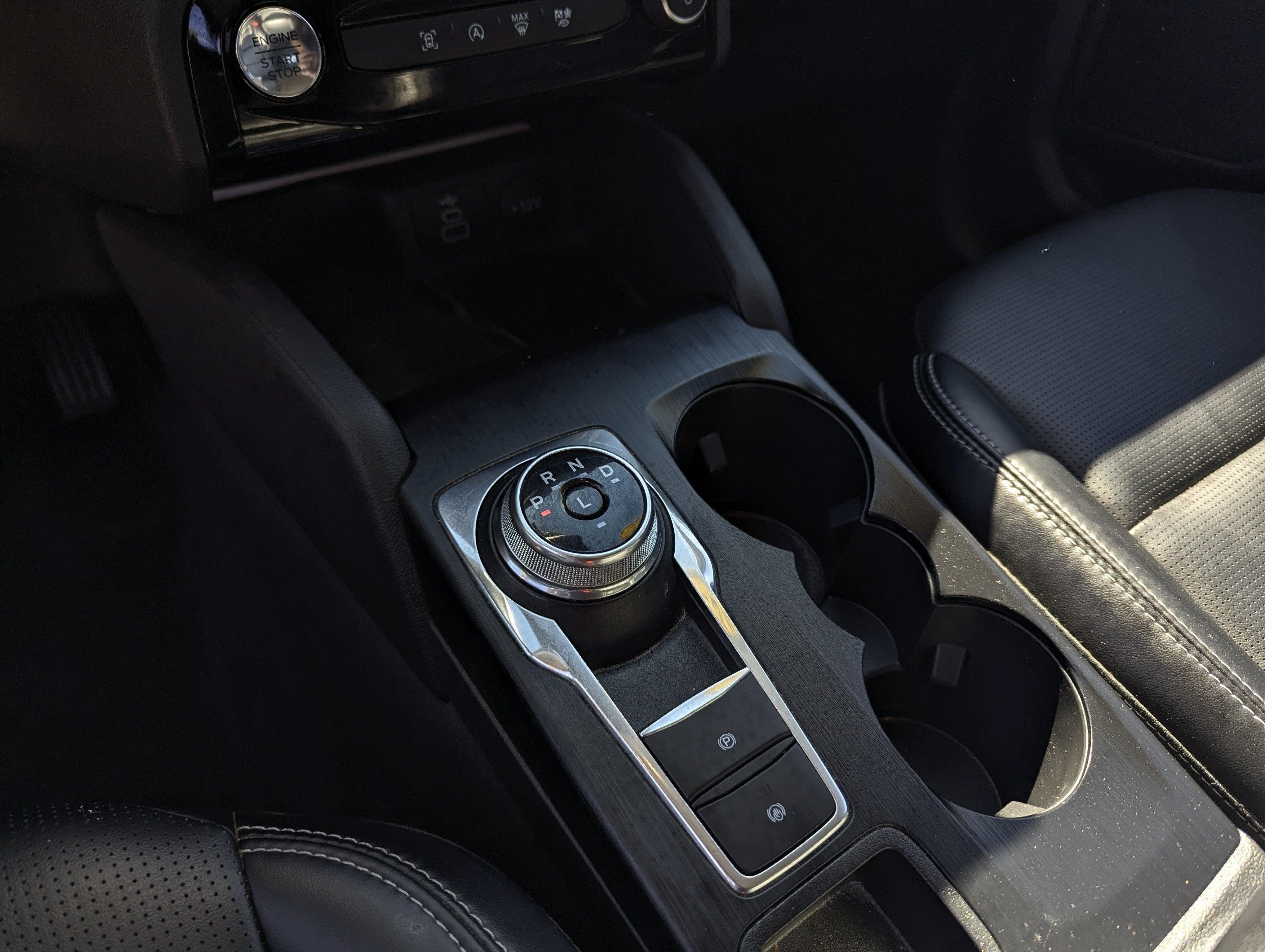 2025 Ford Escape Platinum