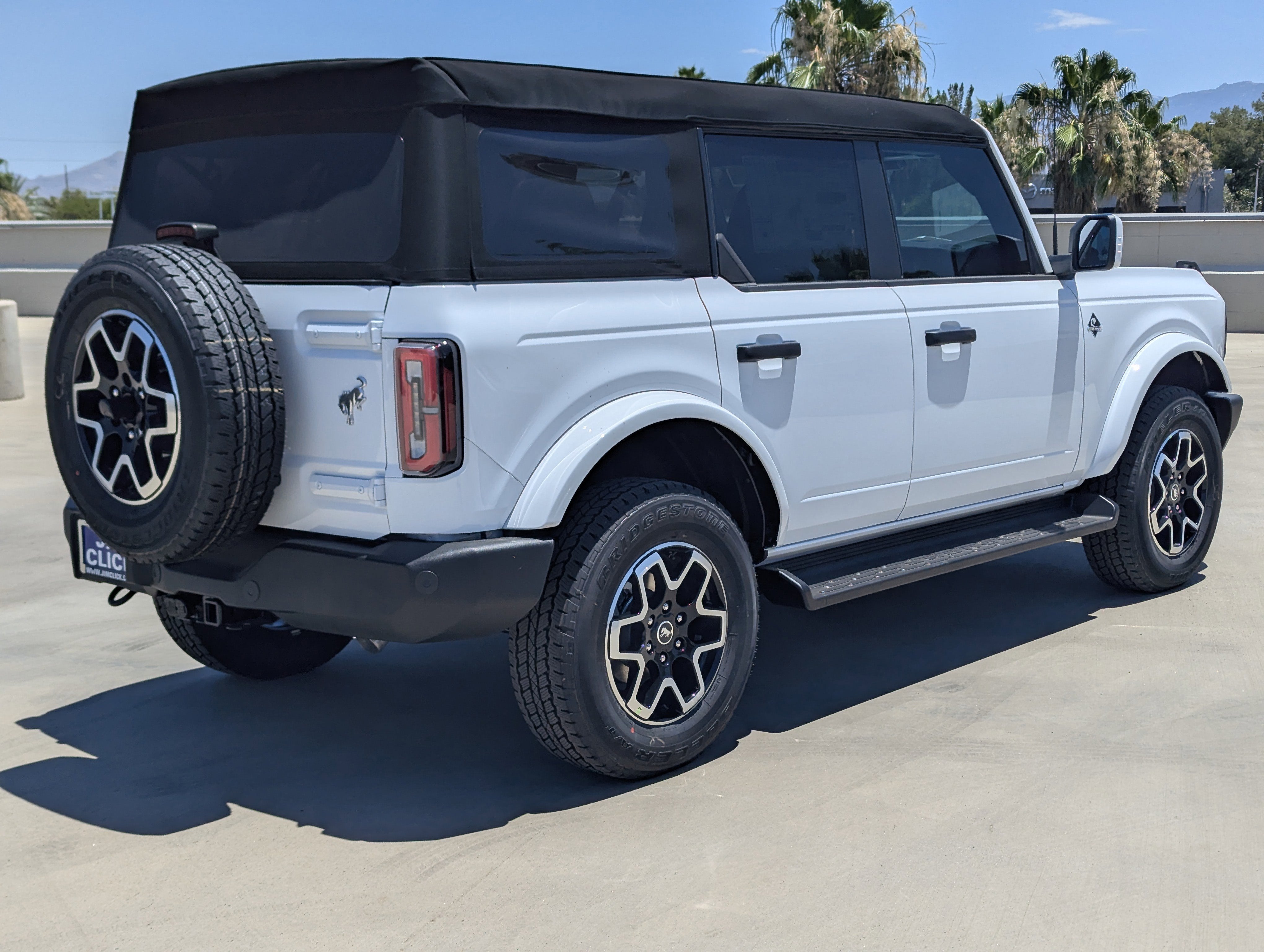 2026 Ford Bronco Outer Banks®