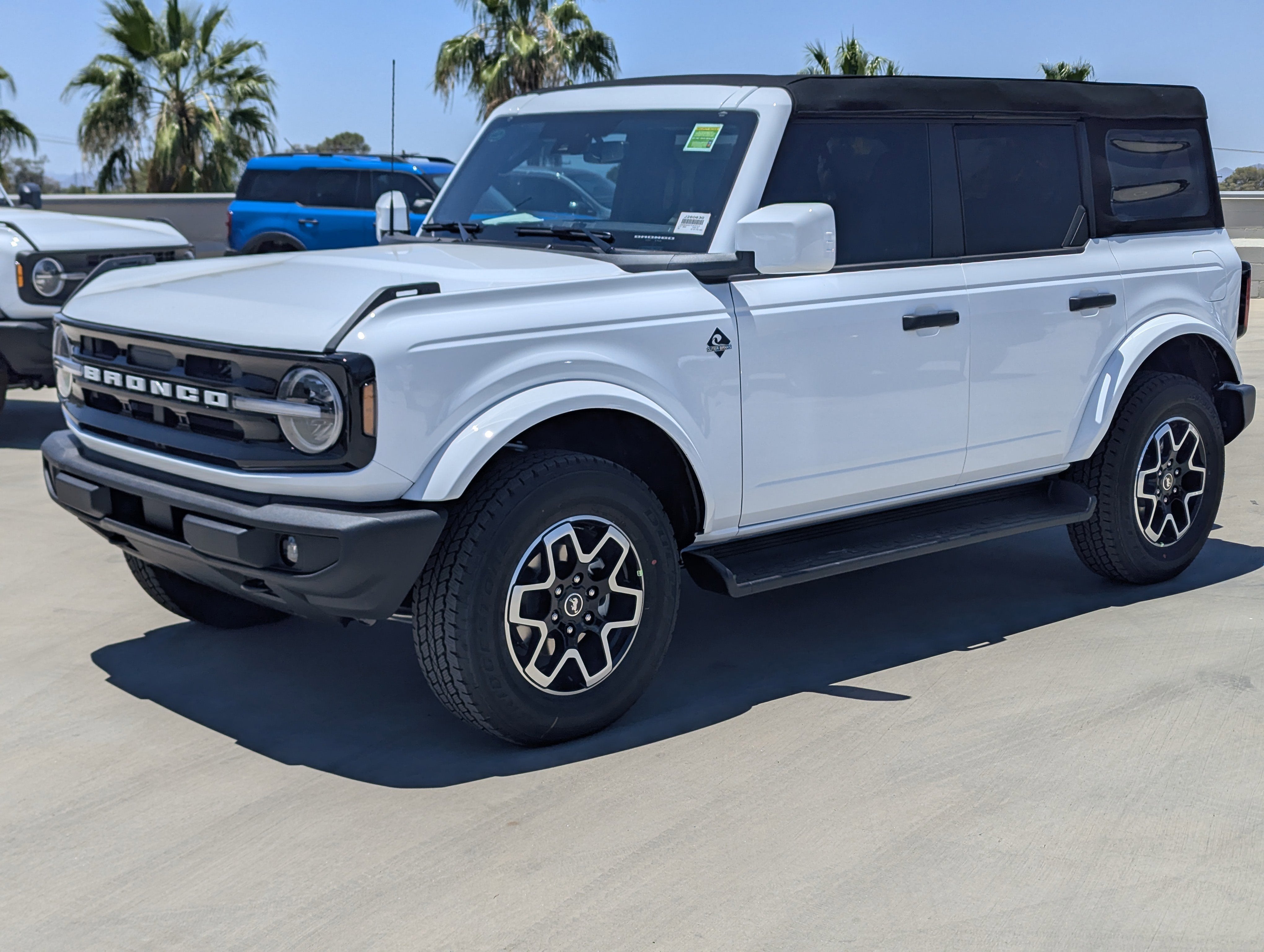 2026 Ford Bronco Outer Banks®