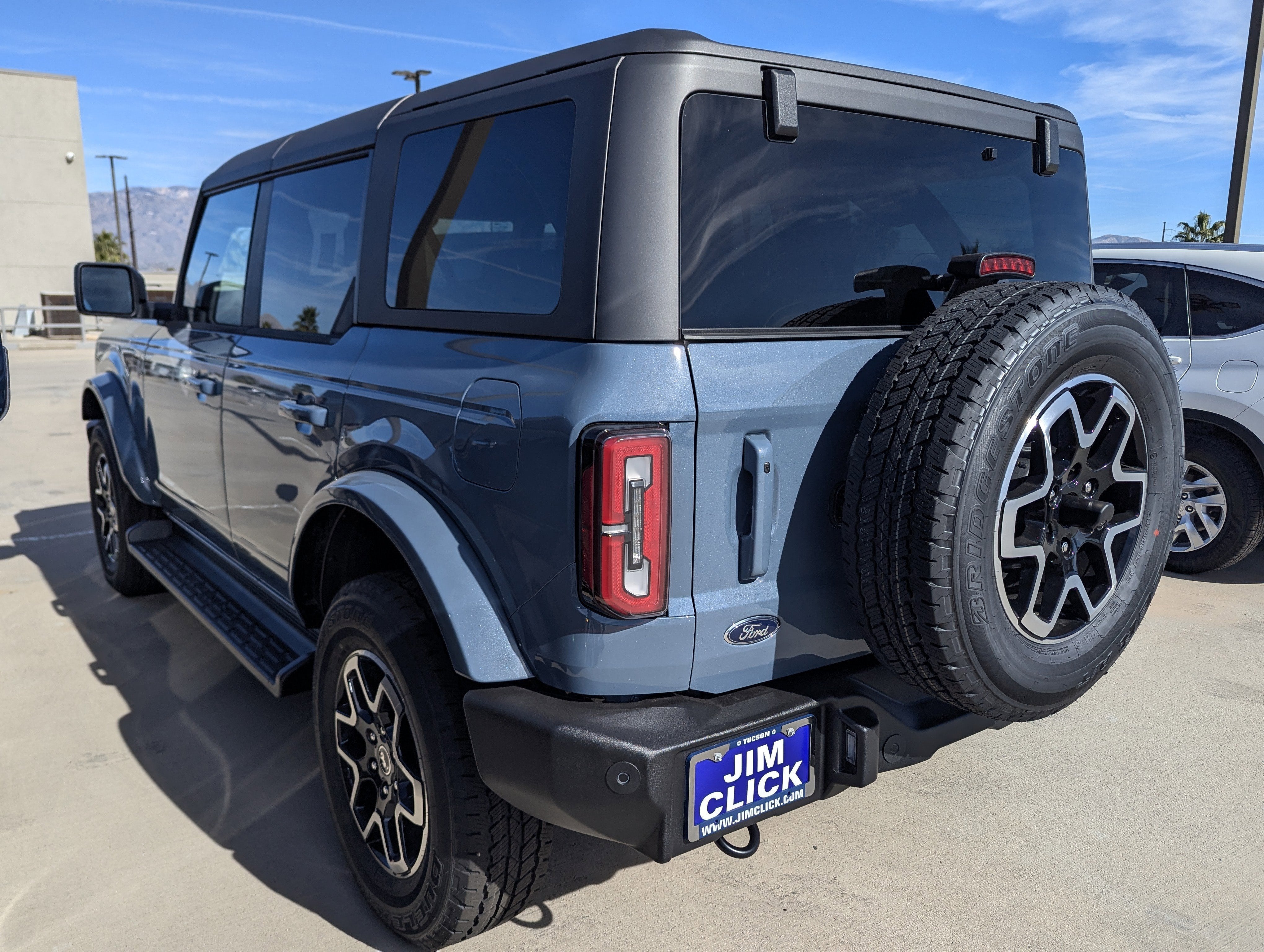 2025 Ford Bronco Outer Banks®