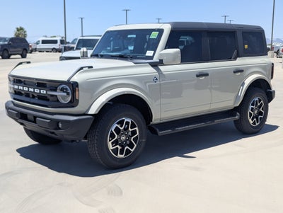 2026 Ford Bronco Outer Banks®