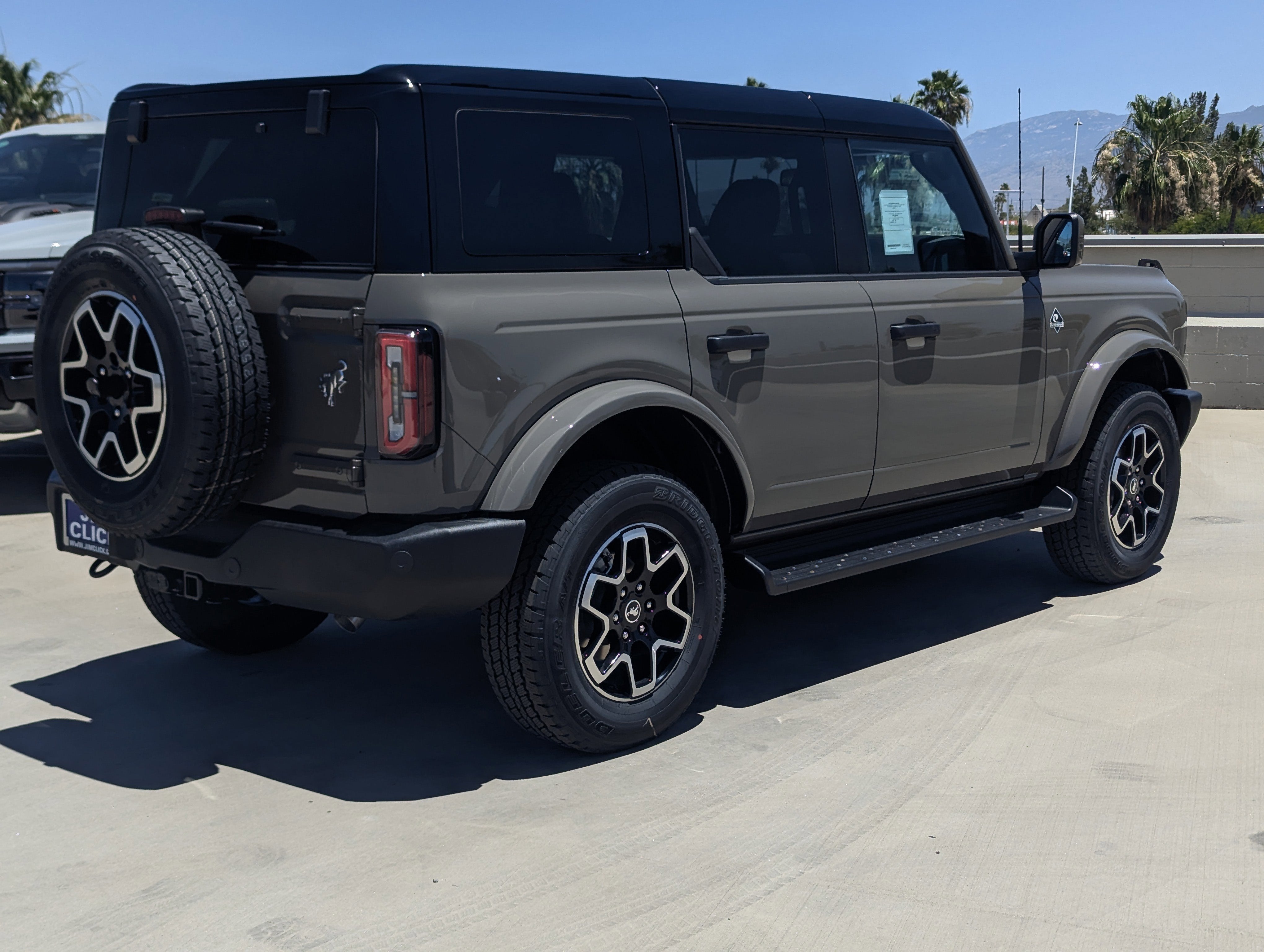 2026 Ford Bronco Outer Banks®