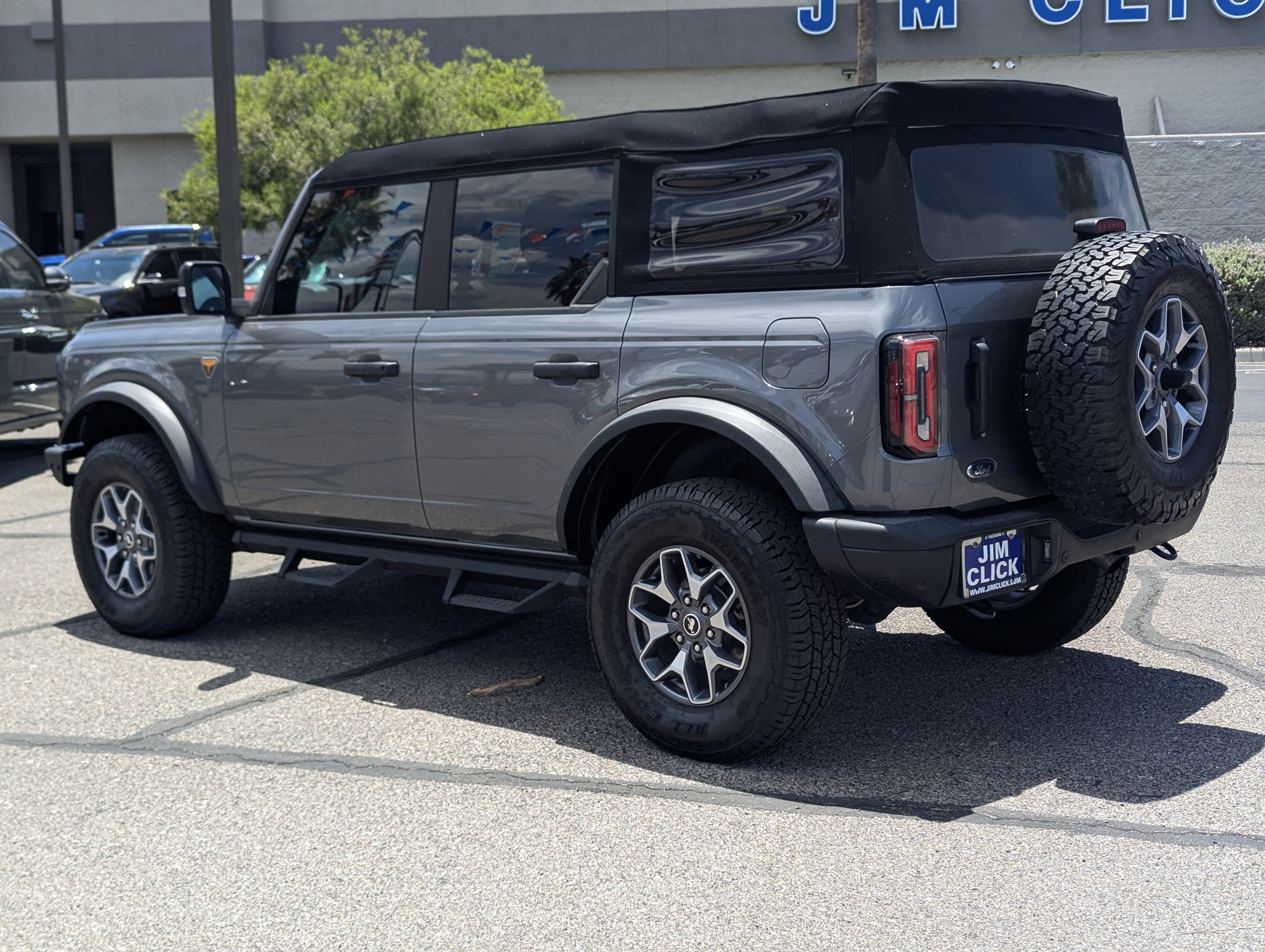 2023 Ford Bronco Badlands