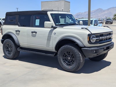 2026 Ford Bronco Outer Banks®