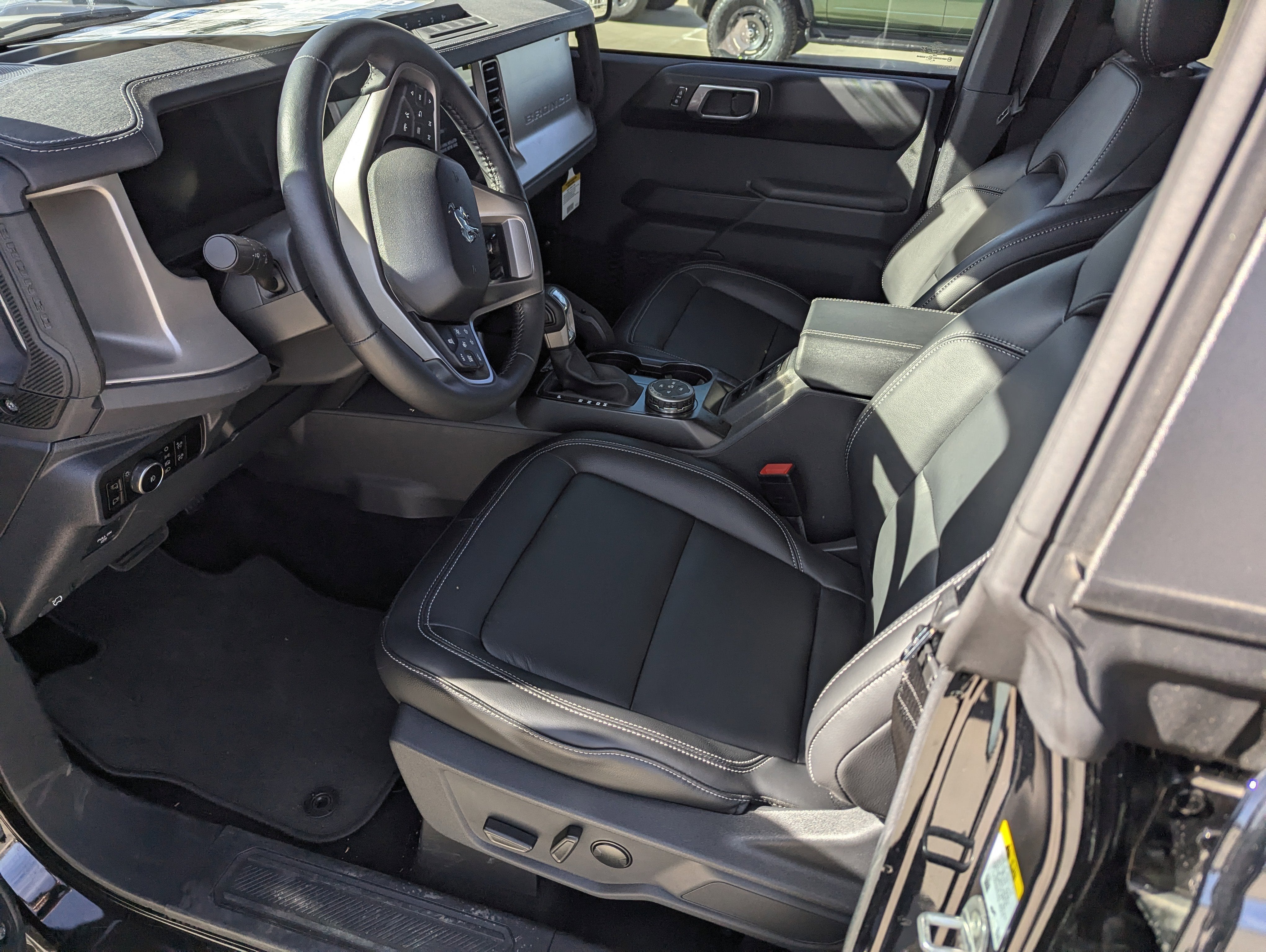 2025 Ford Bronco Outer Banks®