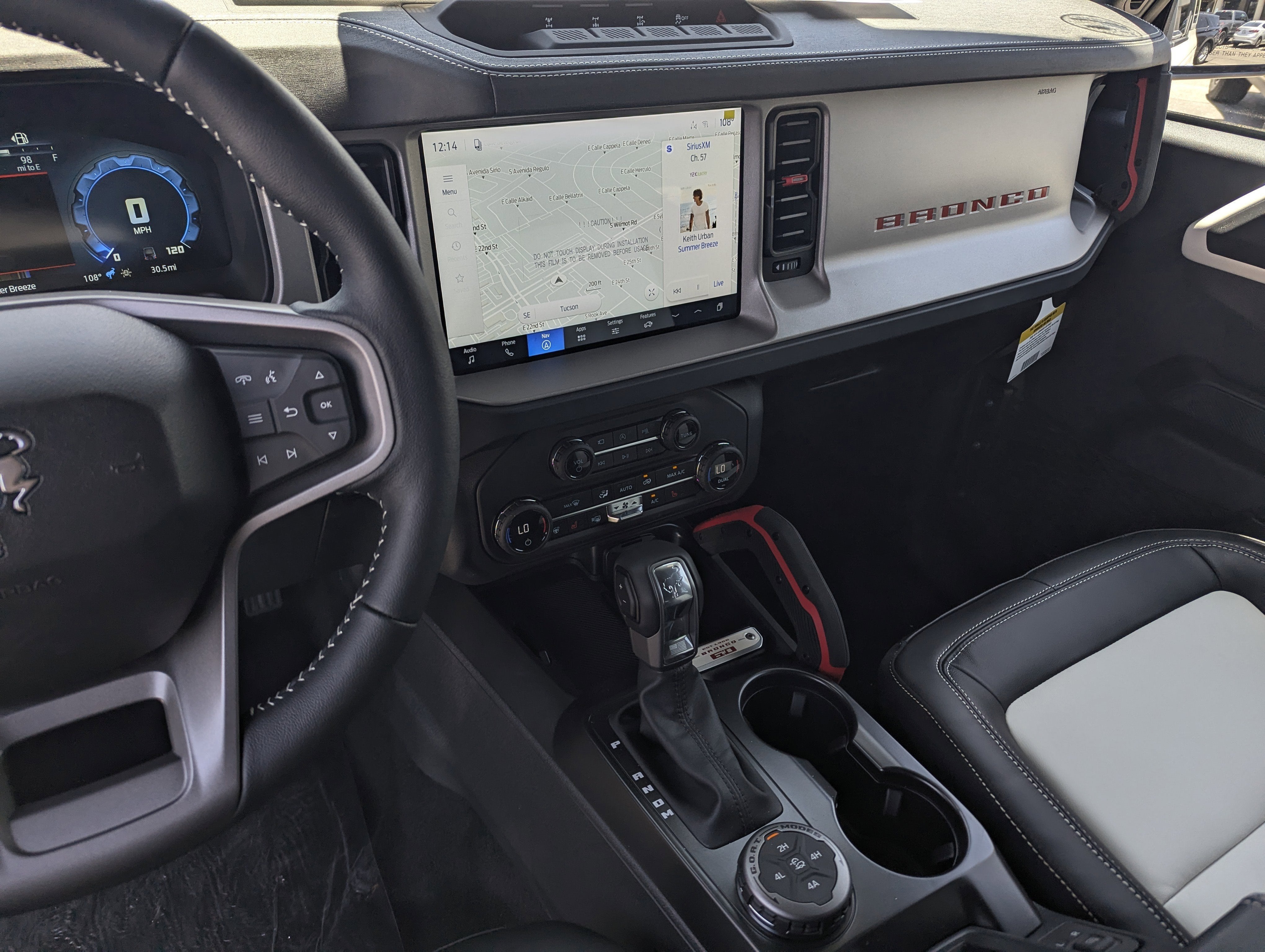 2026 Ford Bronco Outer Banks®