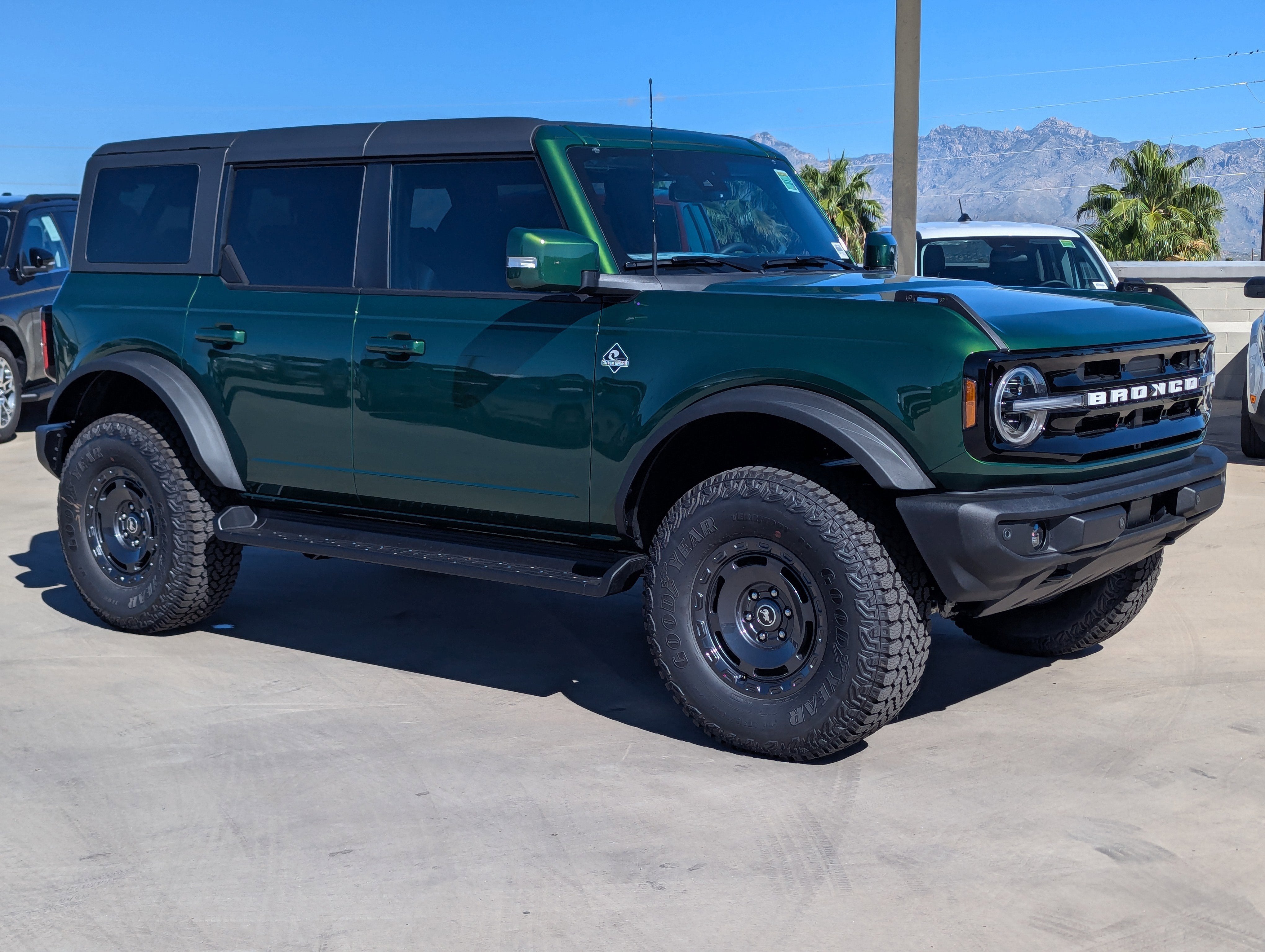 2025 Ford Bronco Outer Banks®
