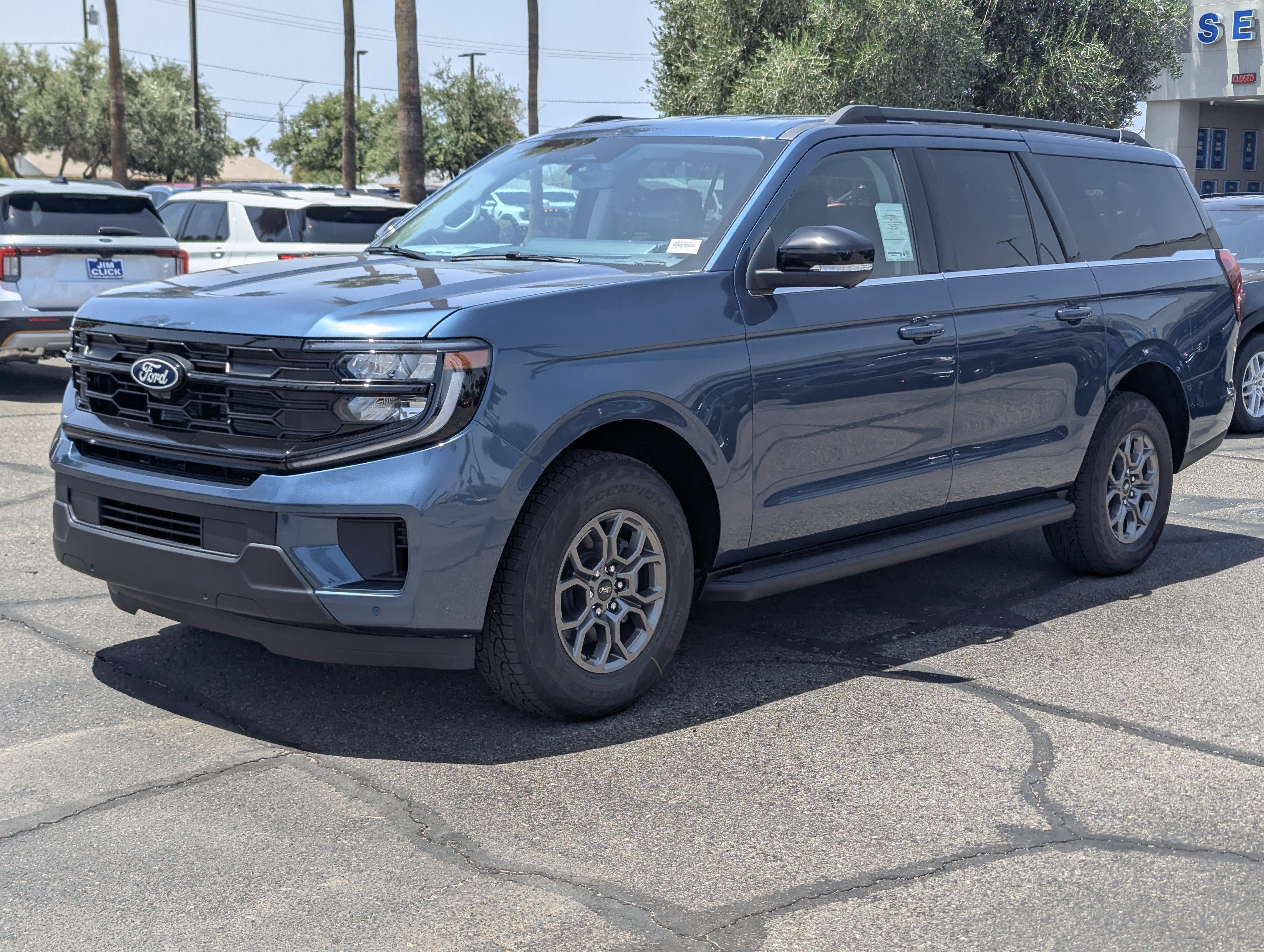 2027 Ford Expedition MAX Active