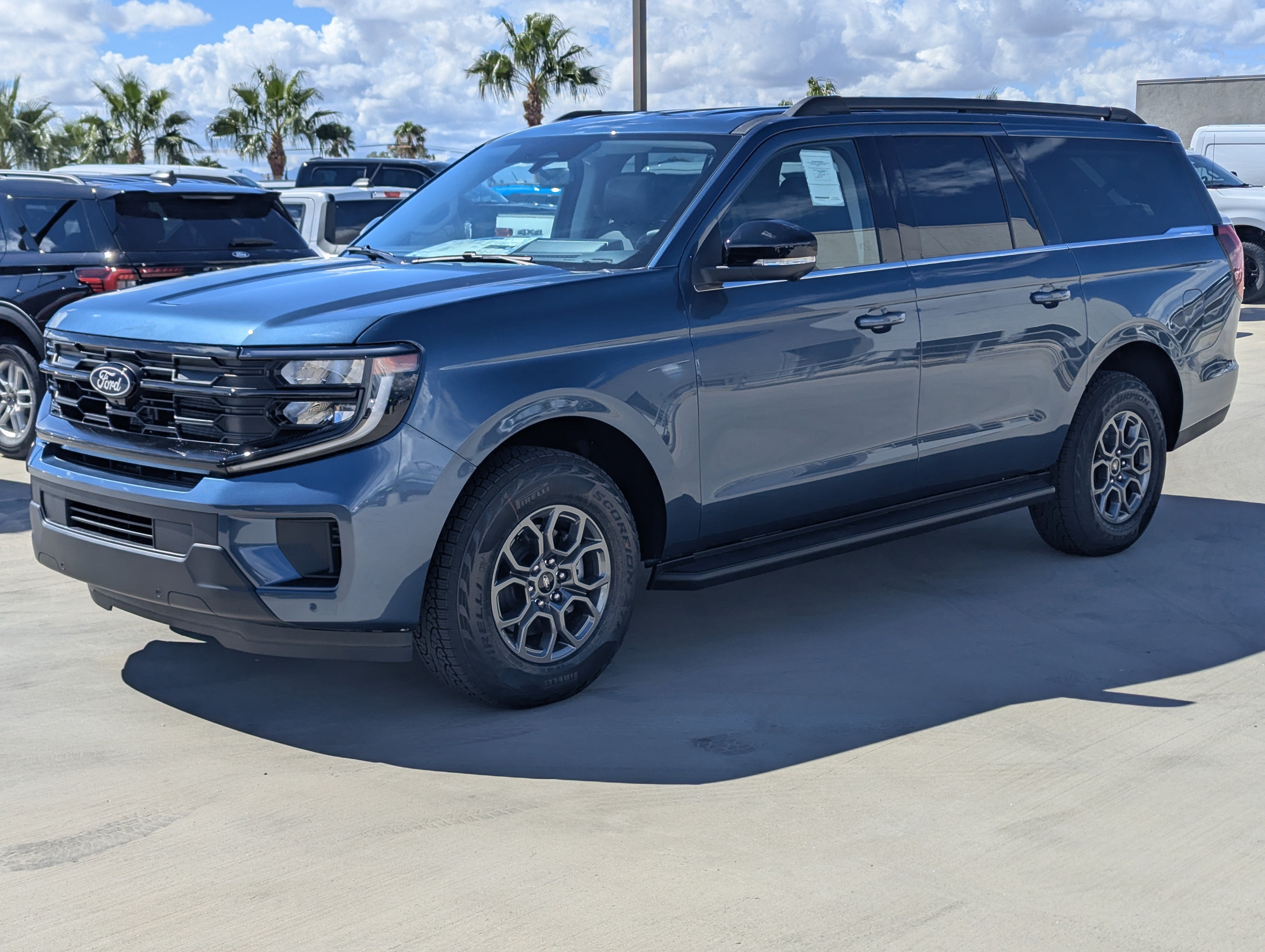 2027 Ford Expedition MAX Active