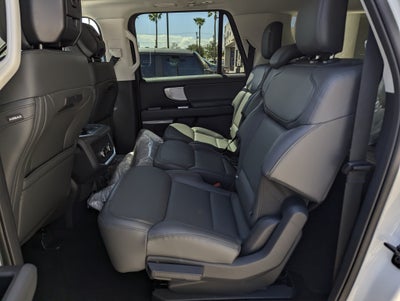 2027 Ford Expedition MAX Active
