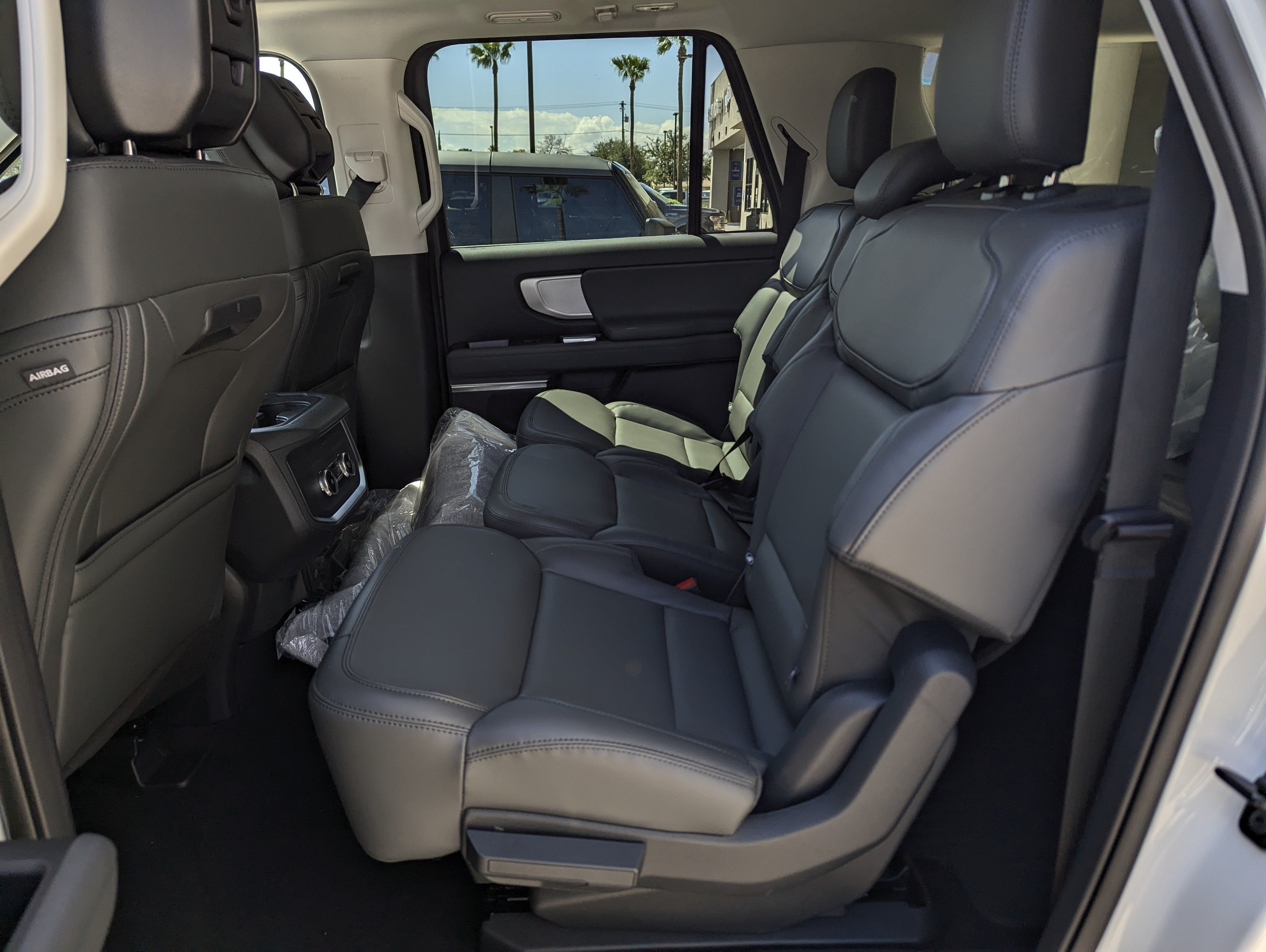 2027 Ford Expedition MAX Active