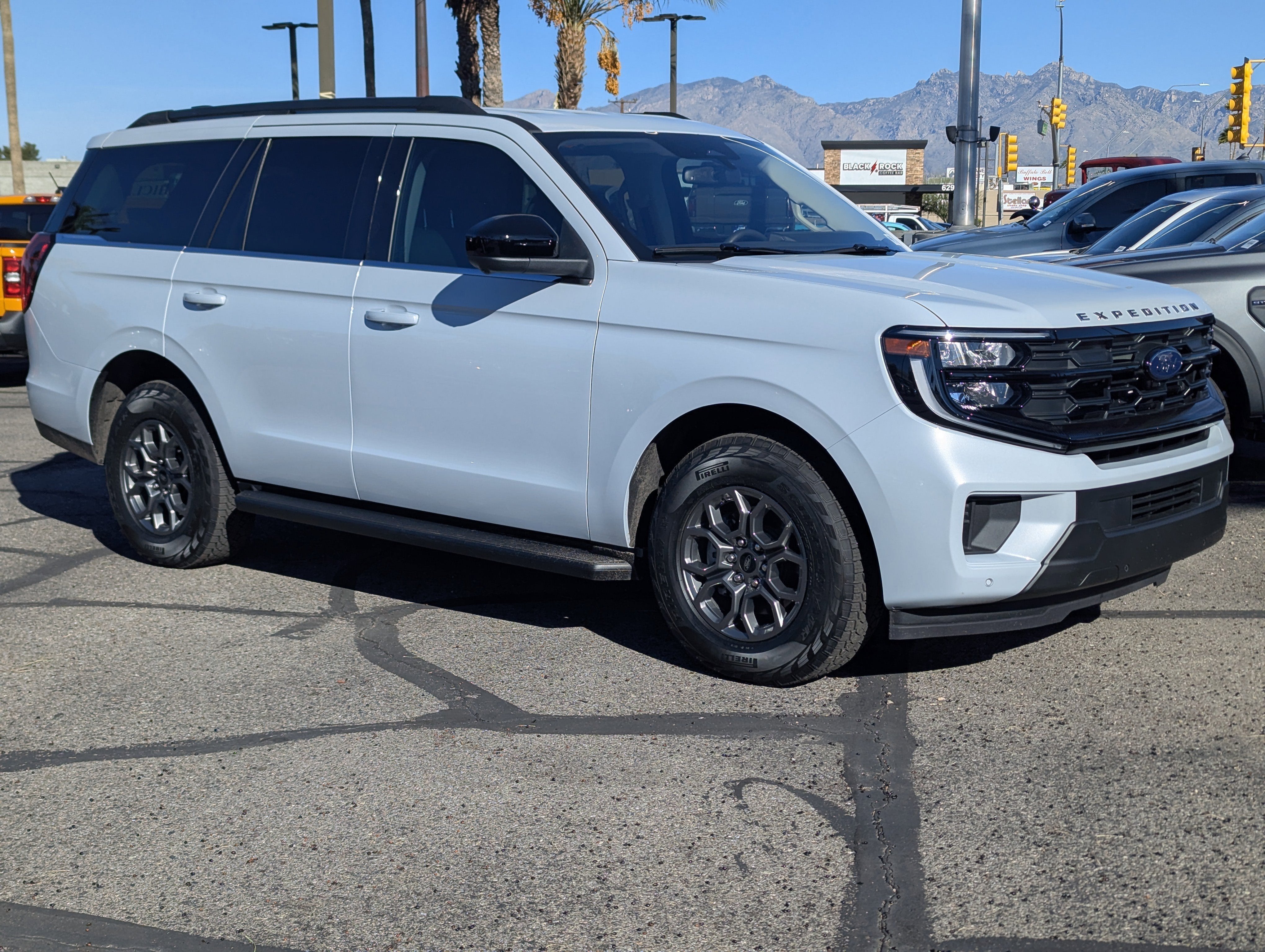 2025 Ford Expedition Active