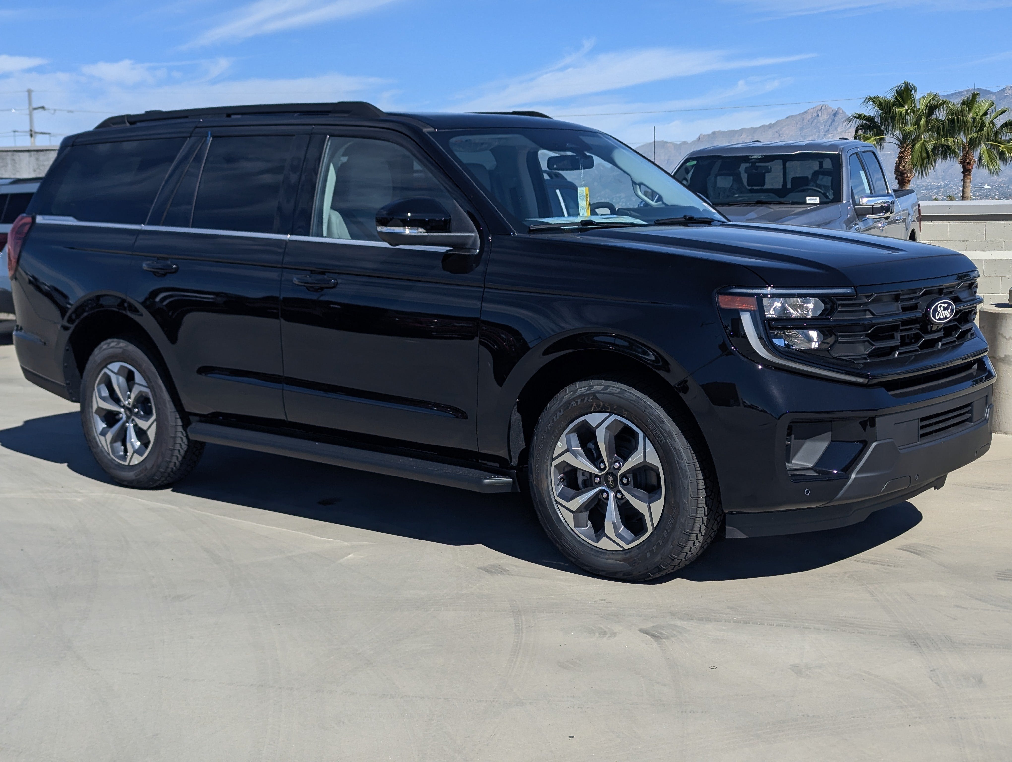 2027 Ford Expedition Active