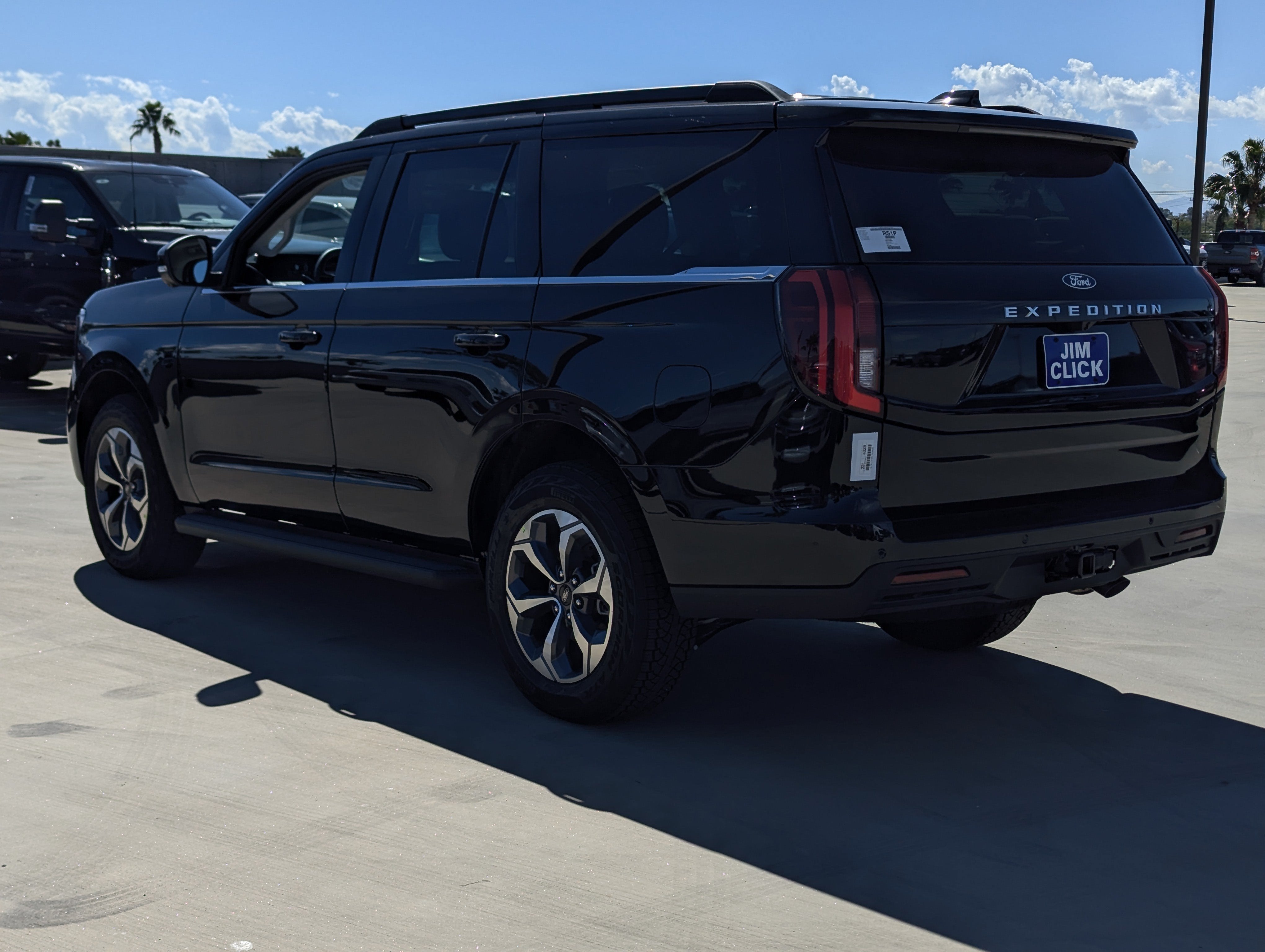 2027 Ford Expedition Active
