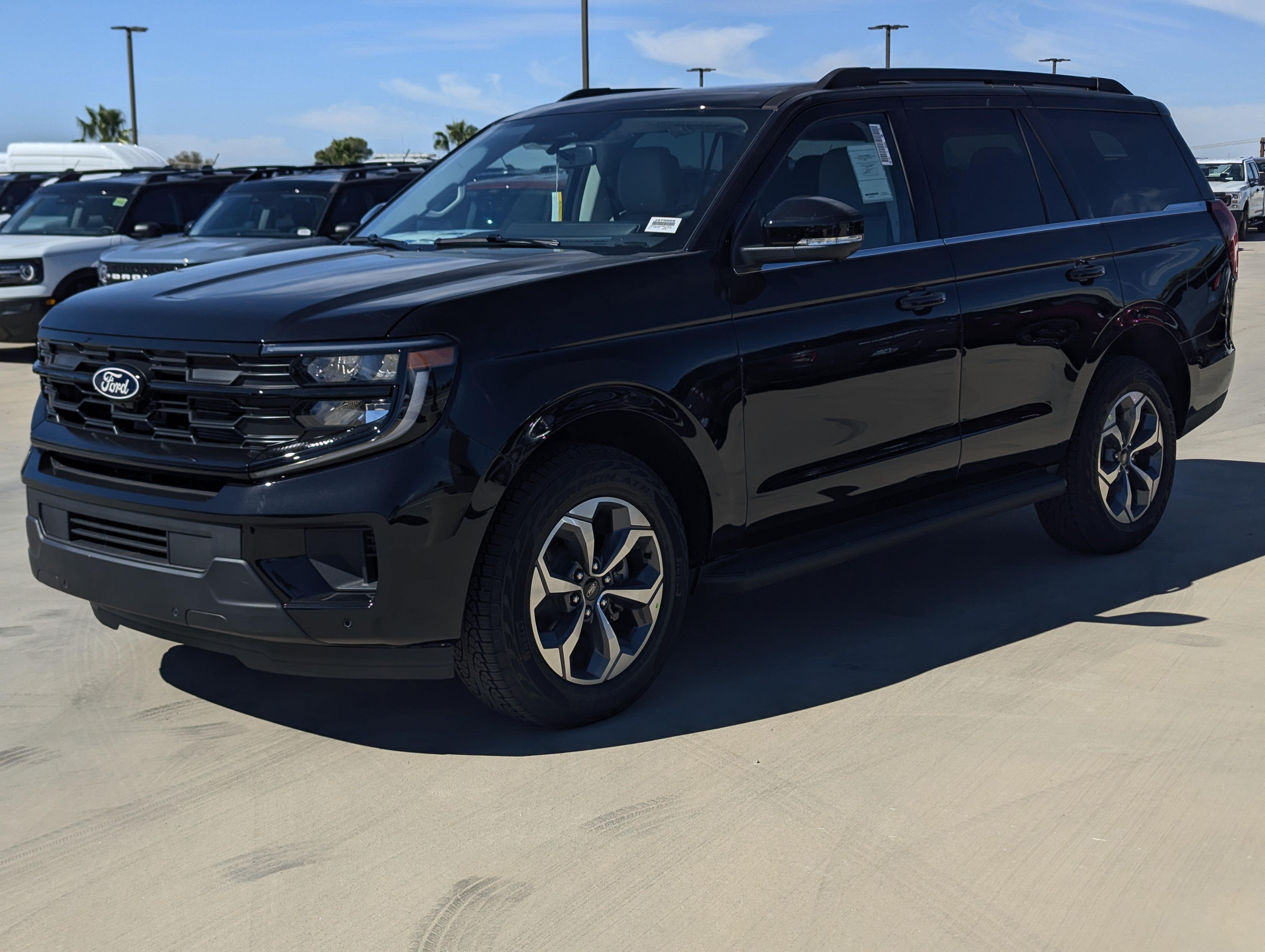 2027 Ford Expedition Active