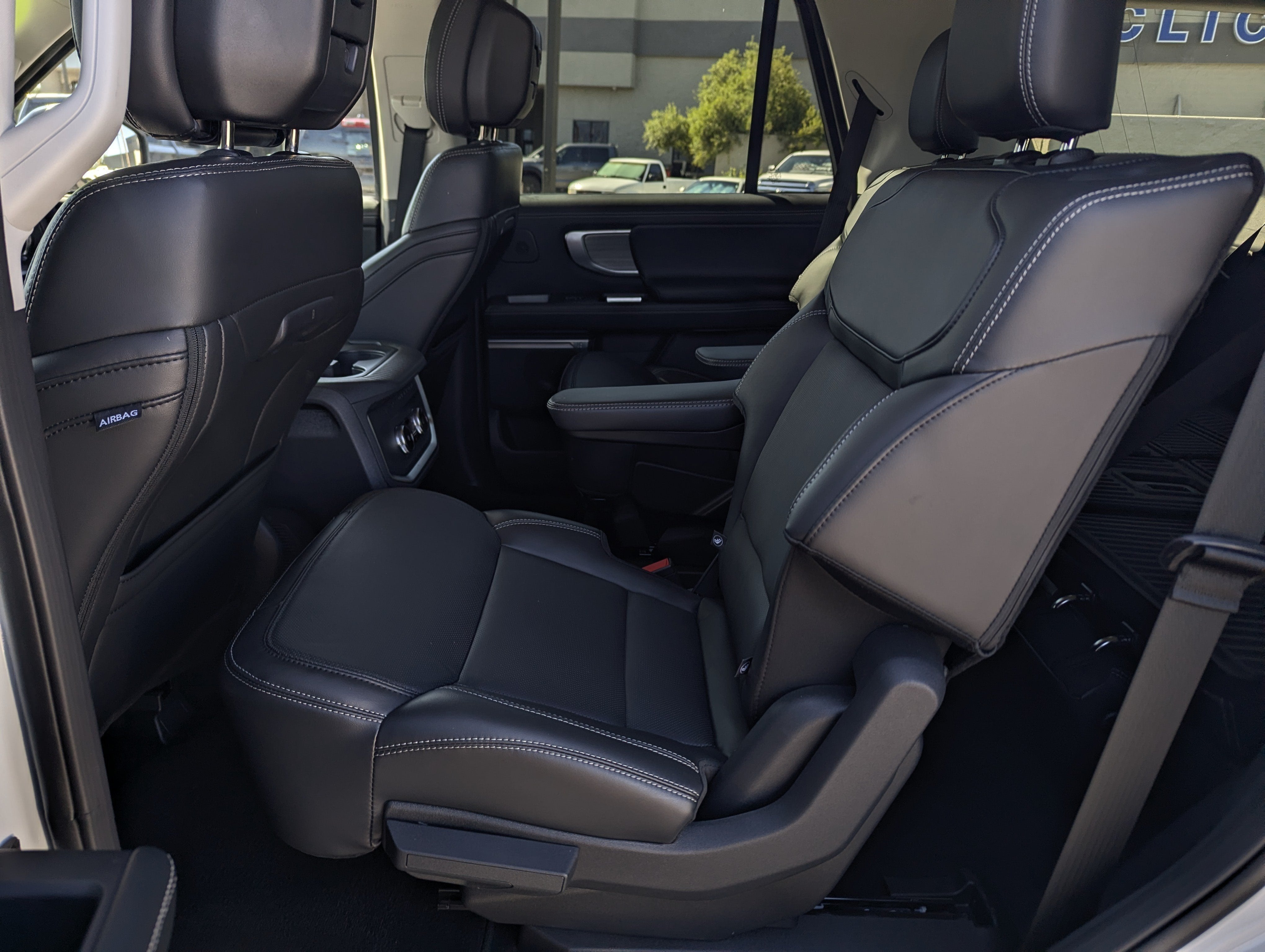2026 Ford Expedition Platinum®