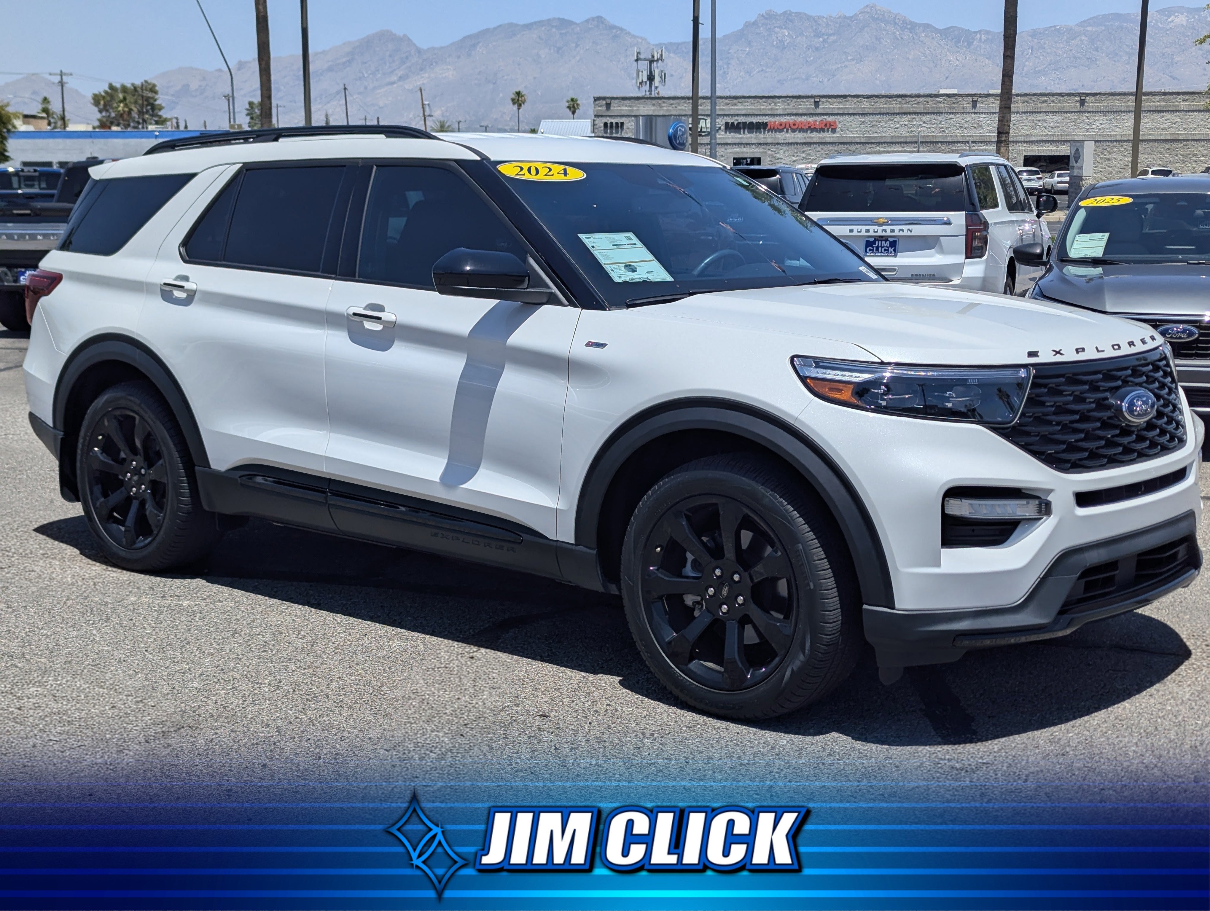 2024 Ford Explorer ST-LINE RWD's photo