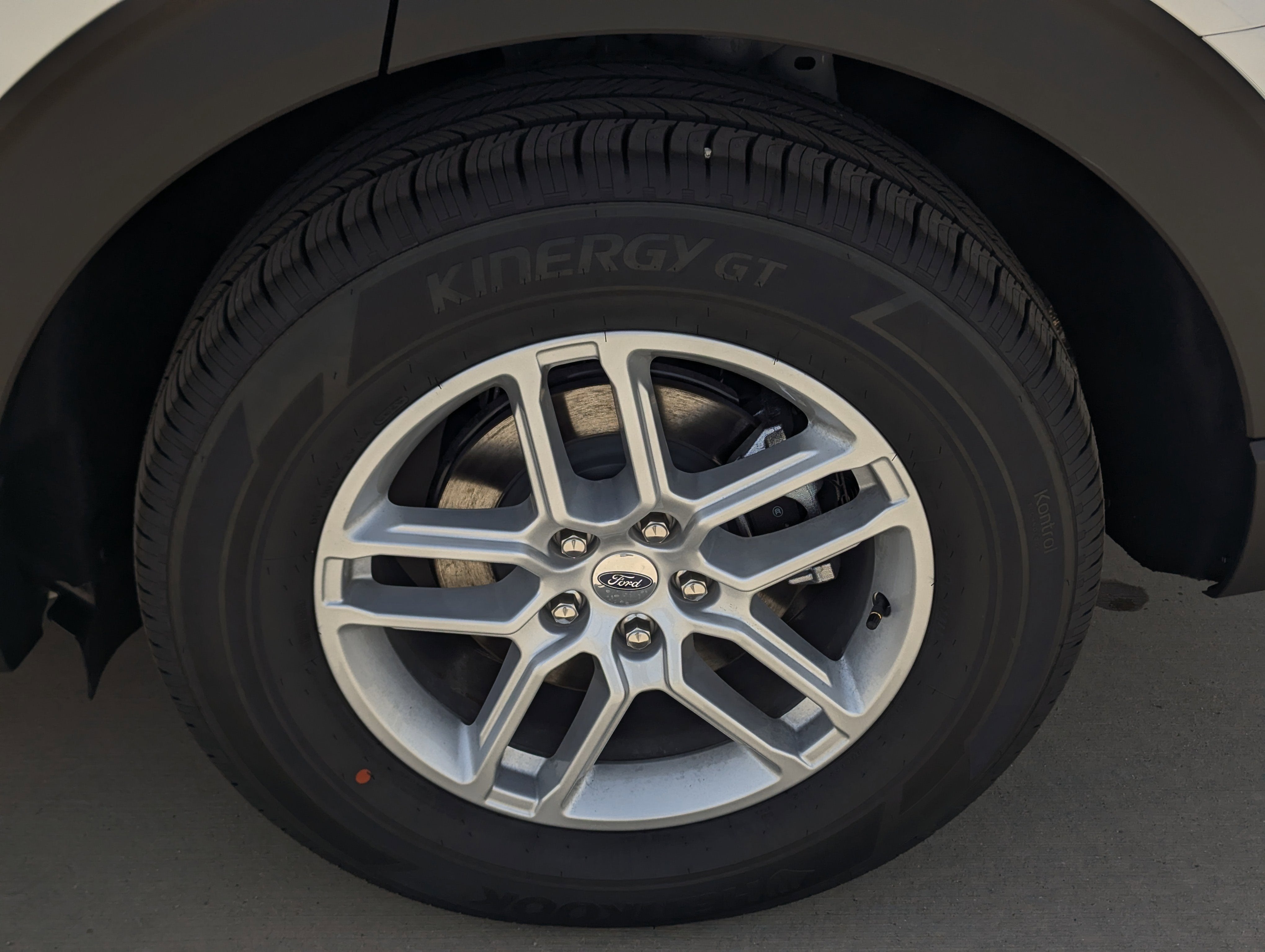 2026 Ford Explorer Active w/100A Pkg