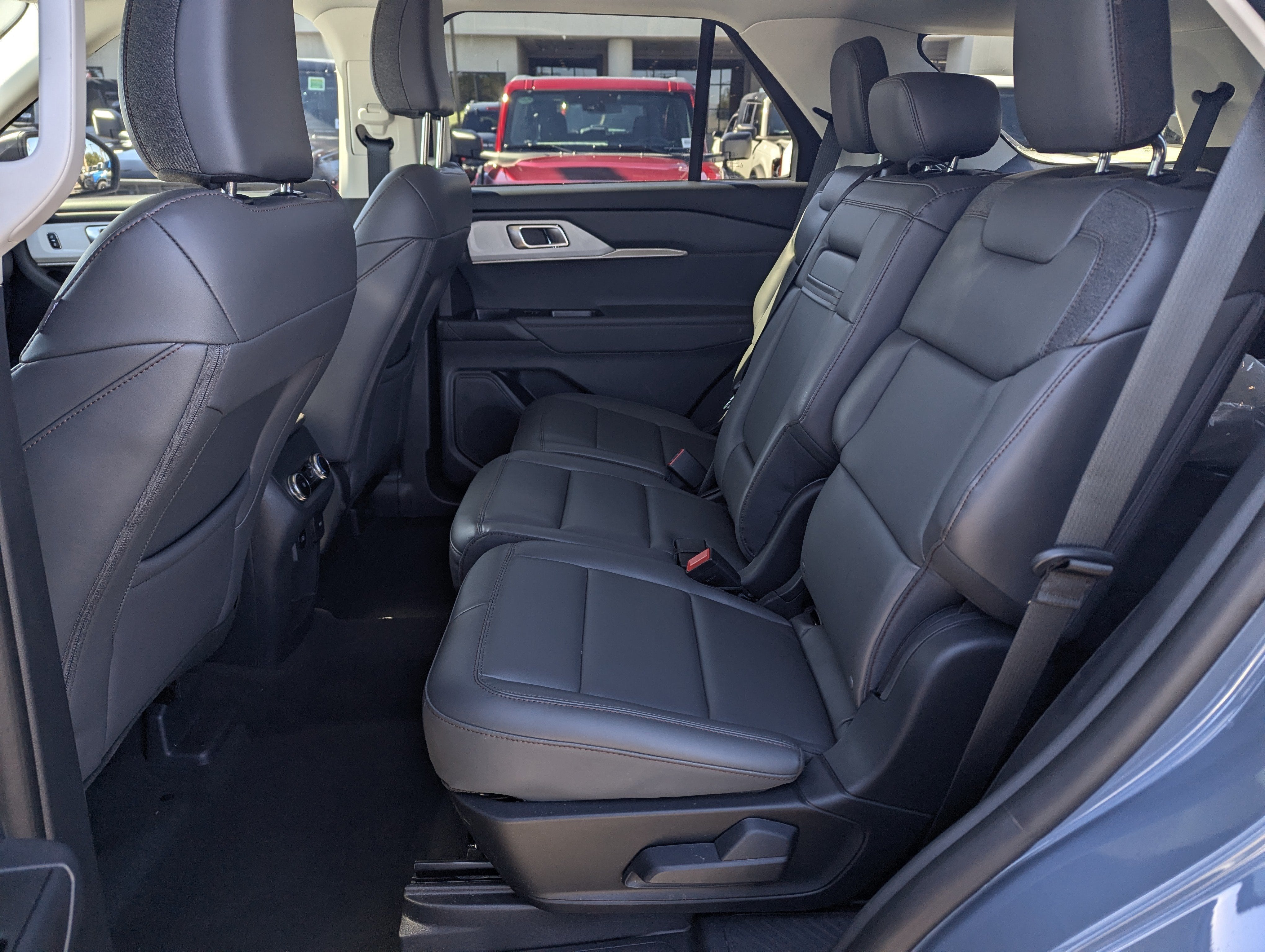 2026 Ford Explorer Base