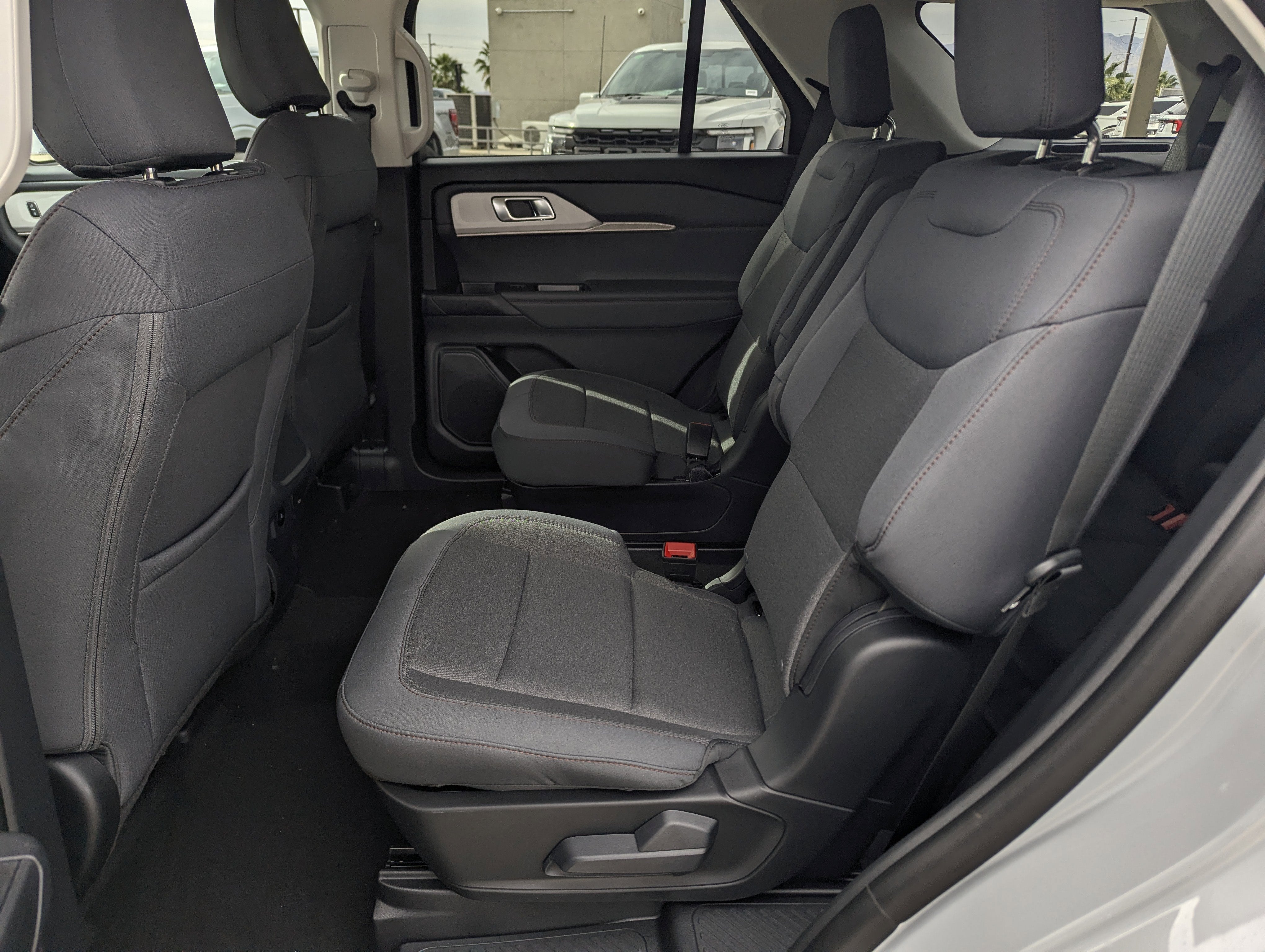2026 Ford Explorer Base