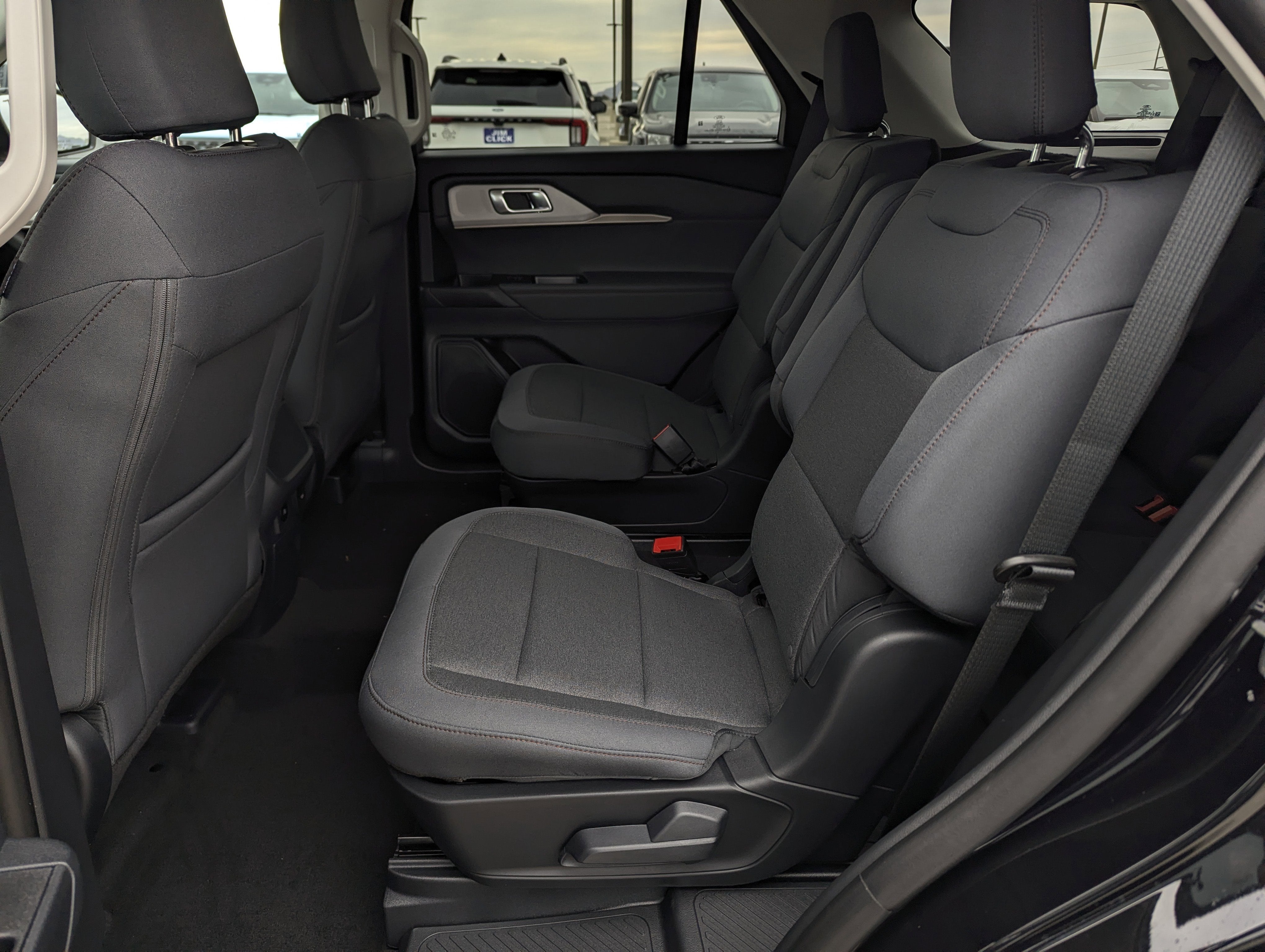 2026 Ford Explorer Base