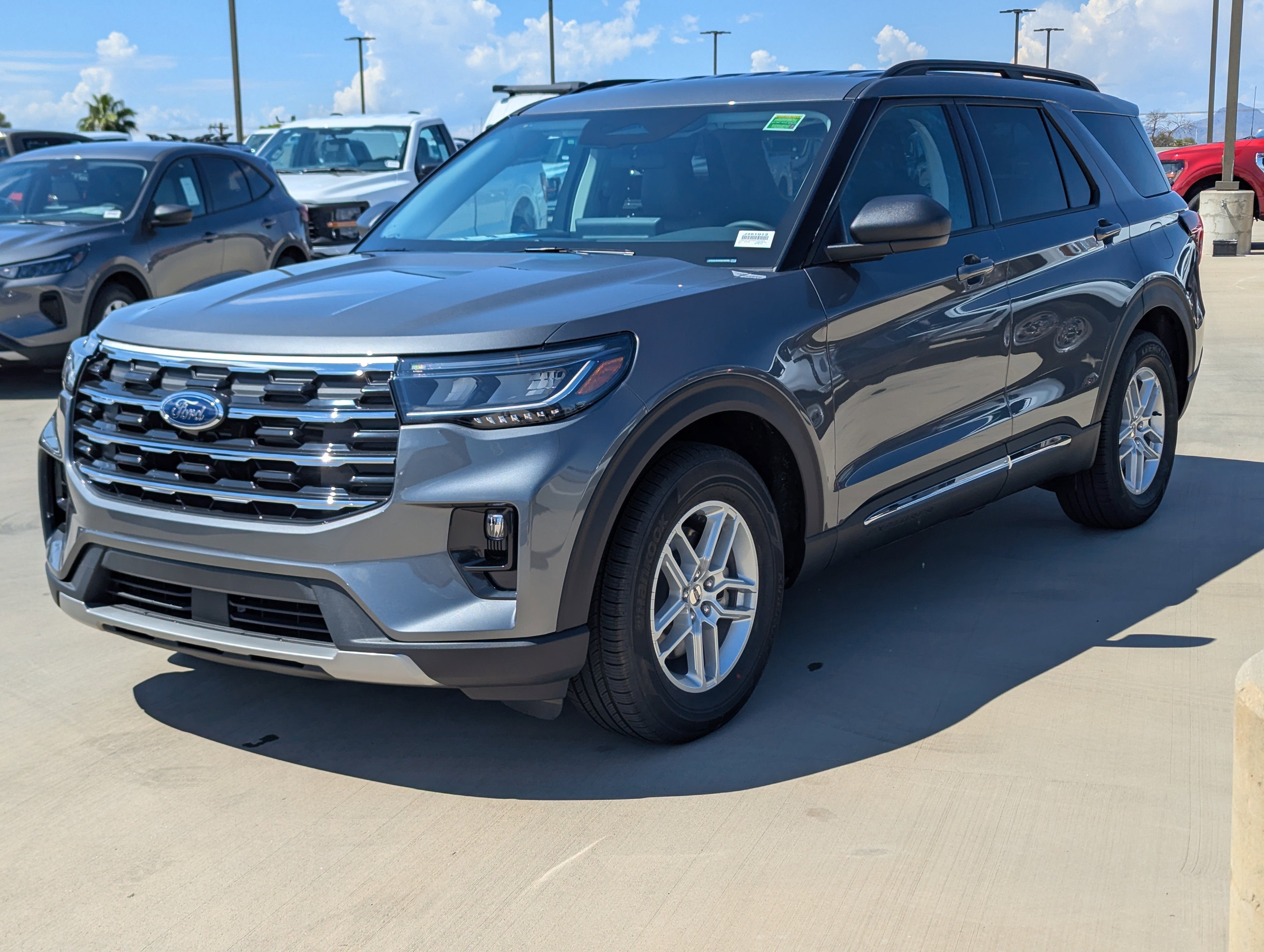 2025 Ford Explorer Active