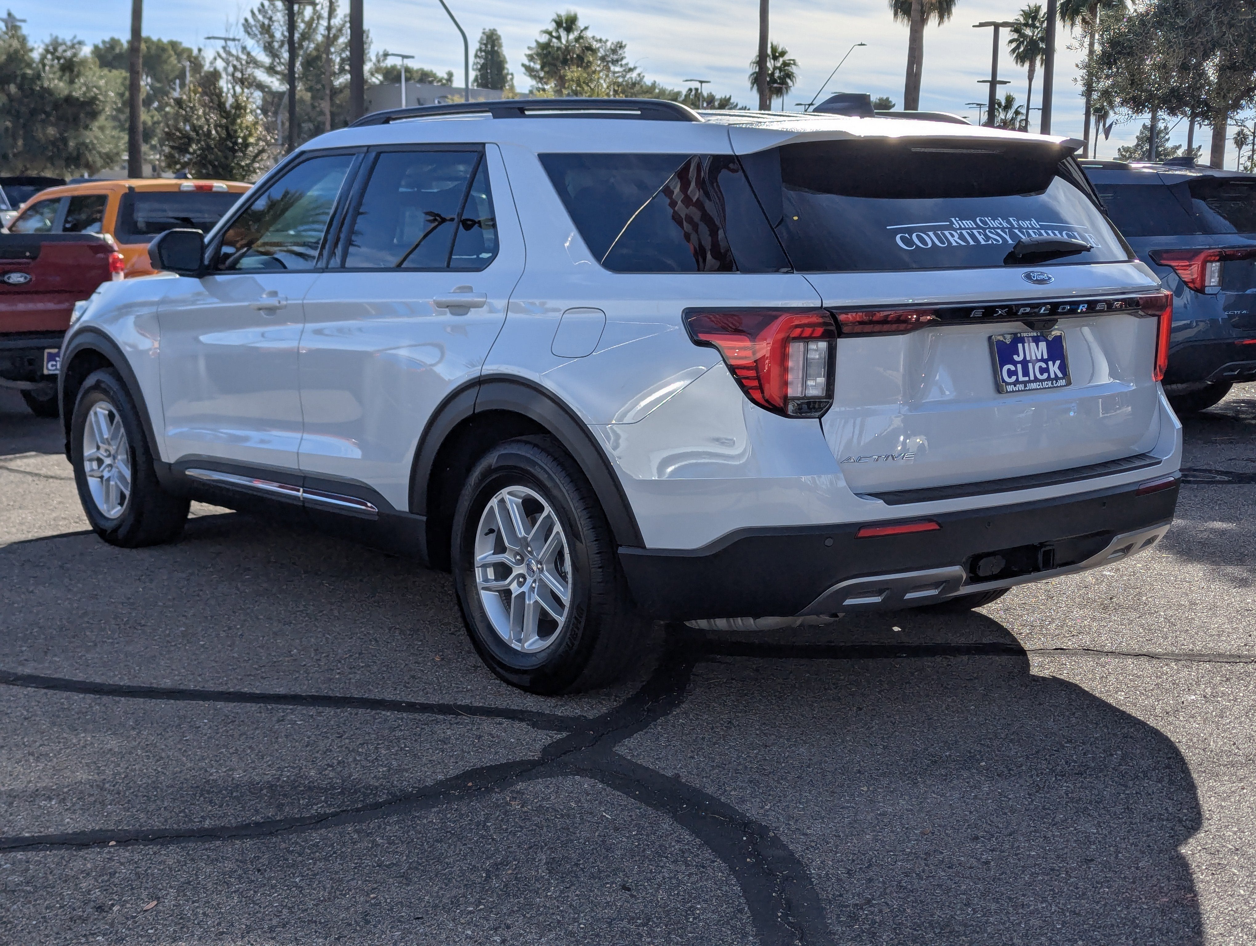 2025 Ford Explorer Active