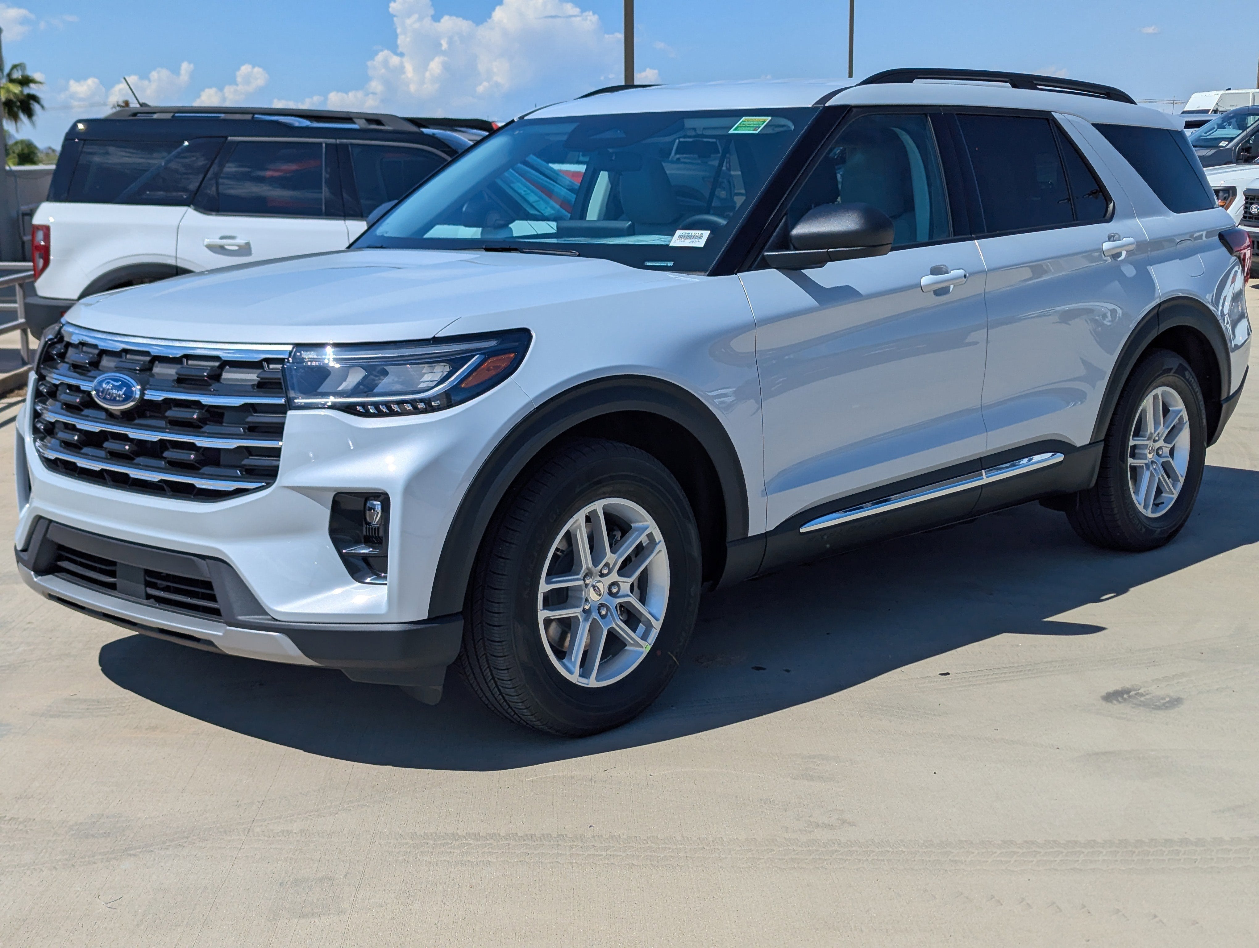 2025 Ford Explorer Active