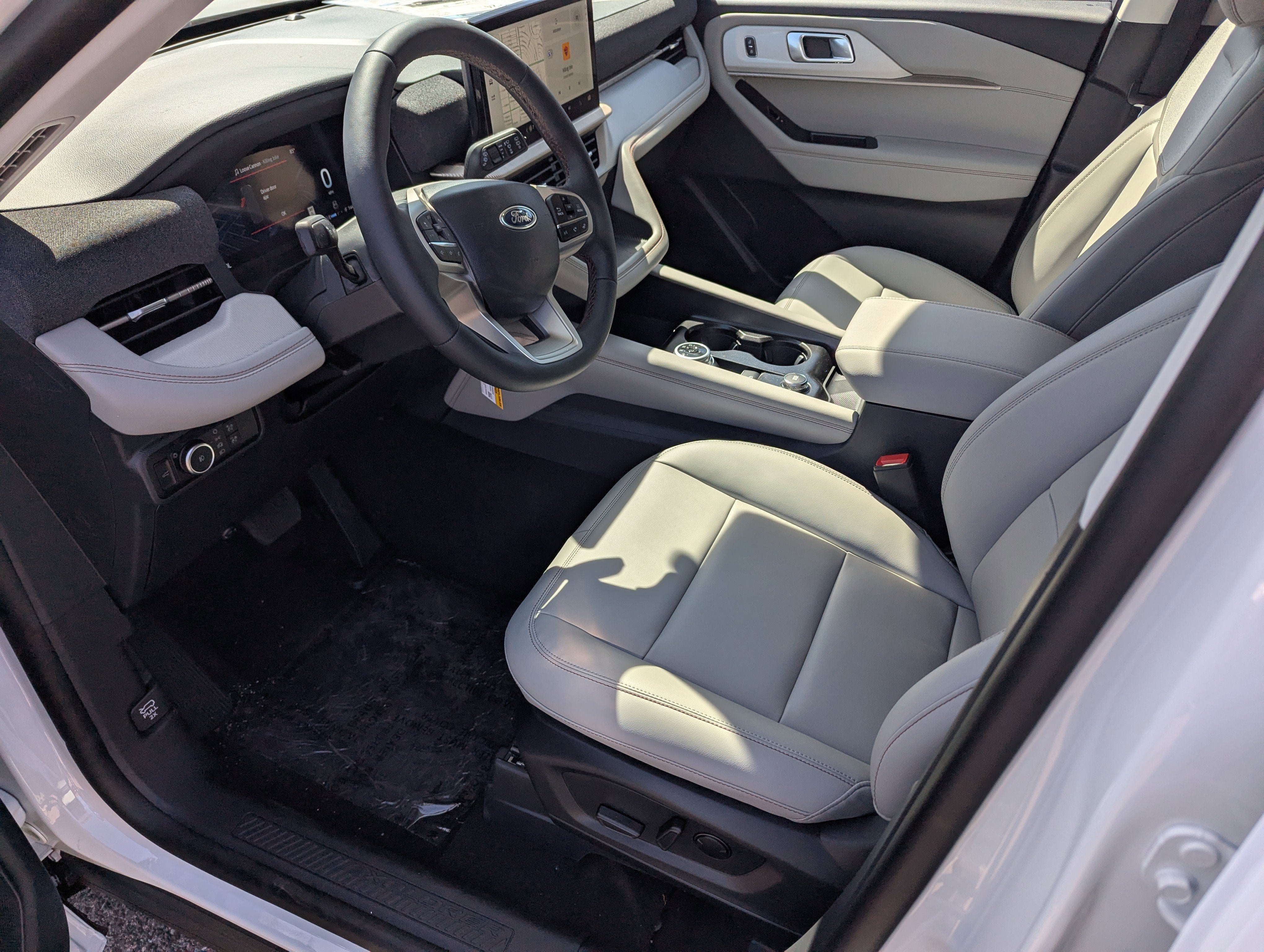 2026 Ford Explorer Active w/200A Pkg