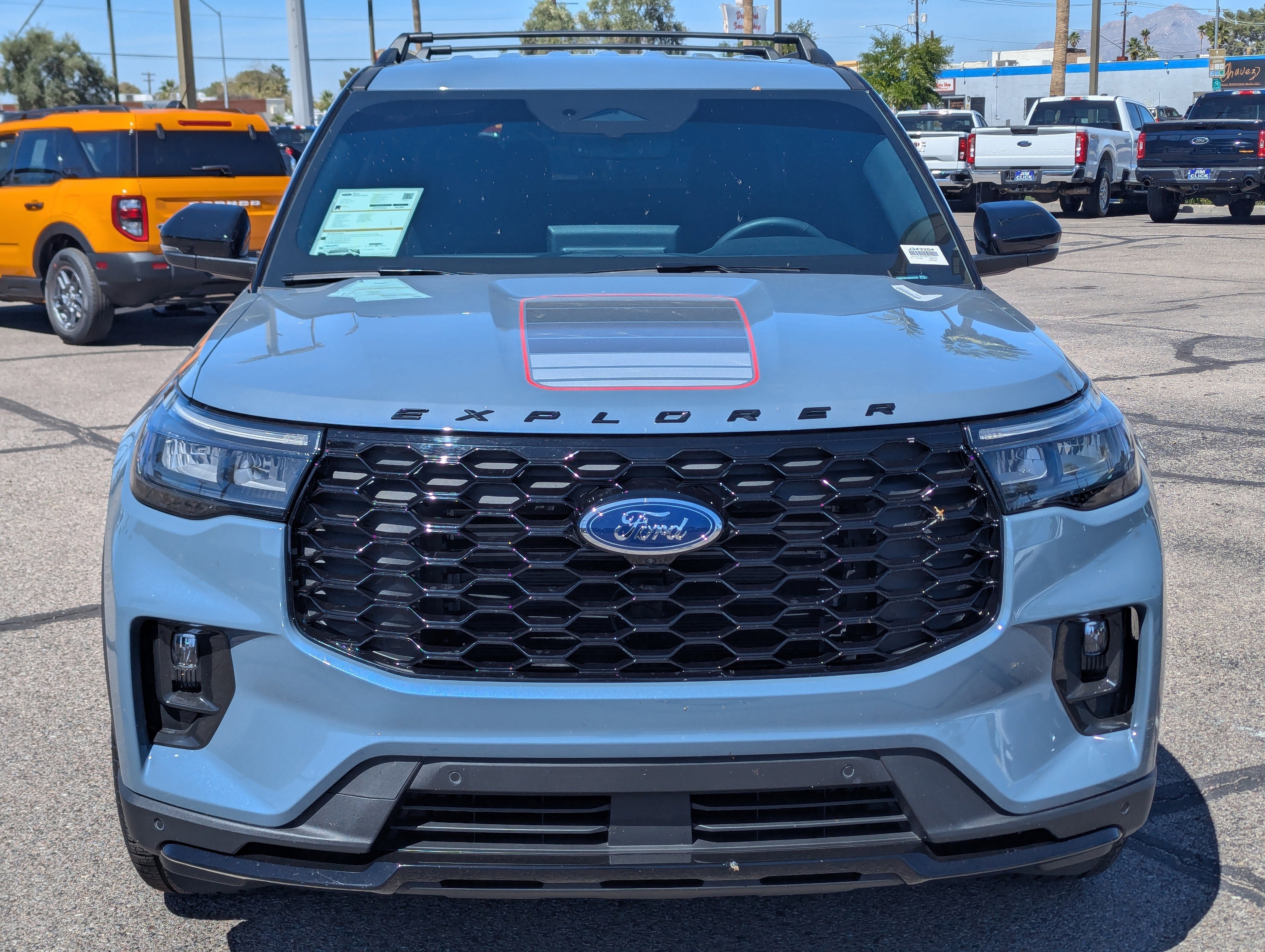 2025 Ford Explorer ST-Line