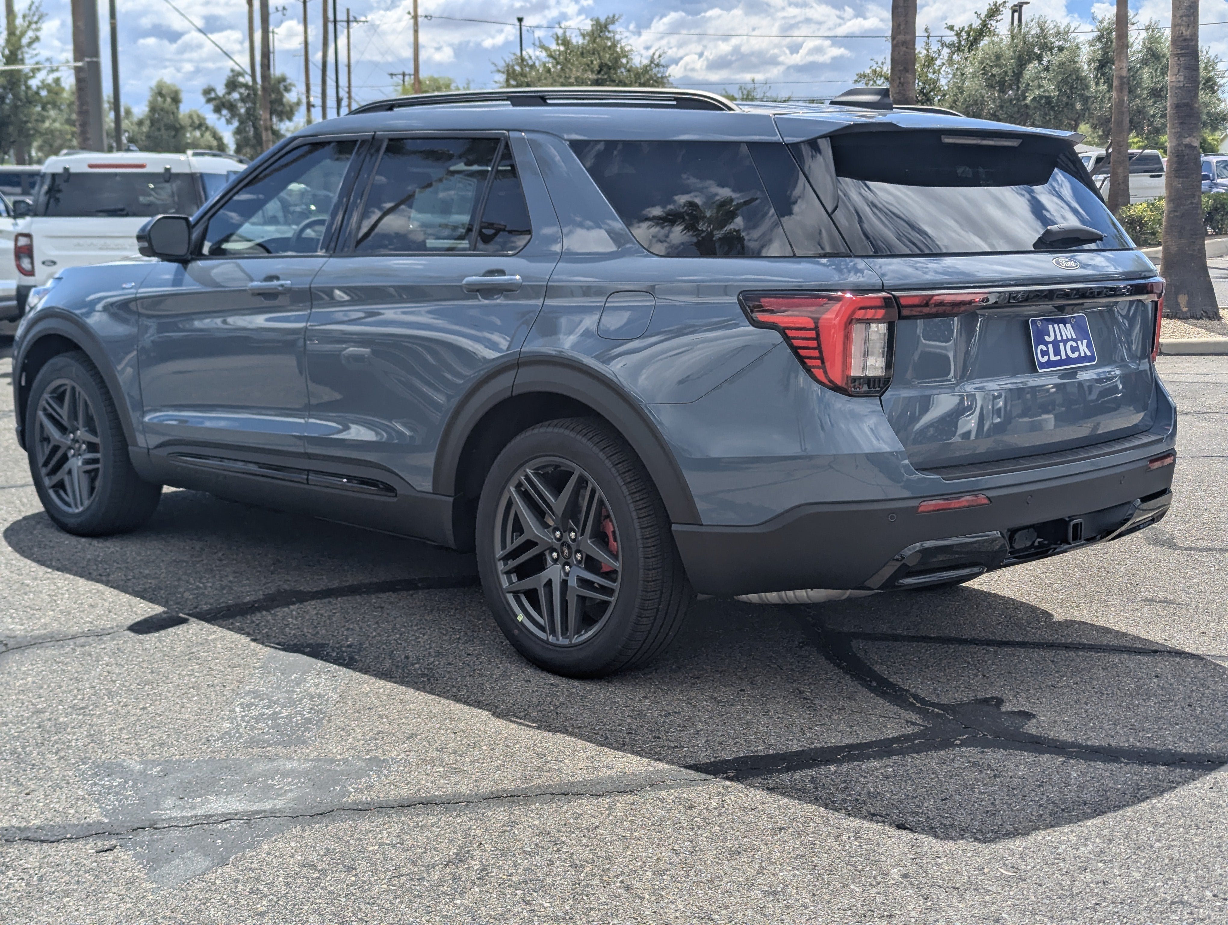 2027 Ford Explorer ST-Line