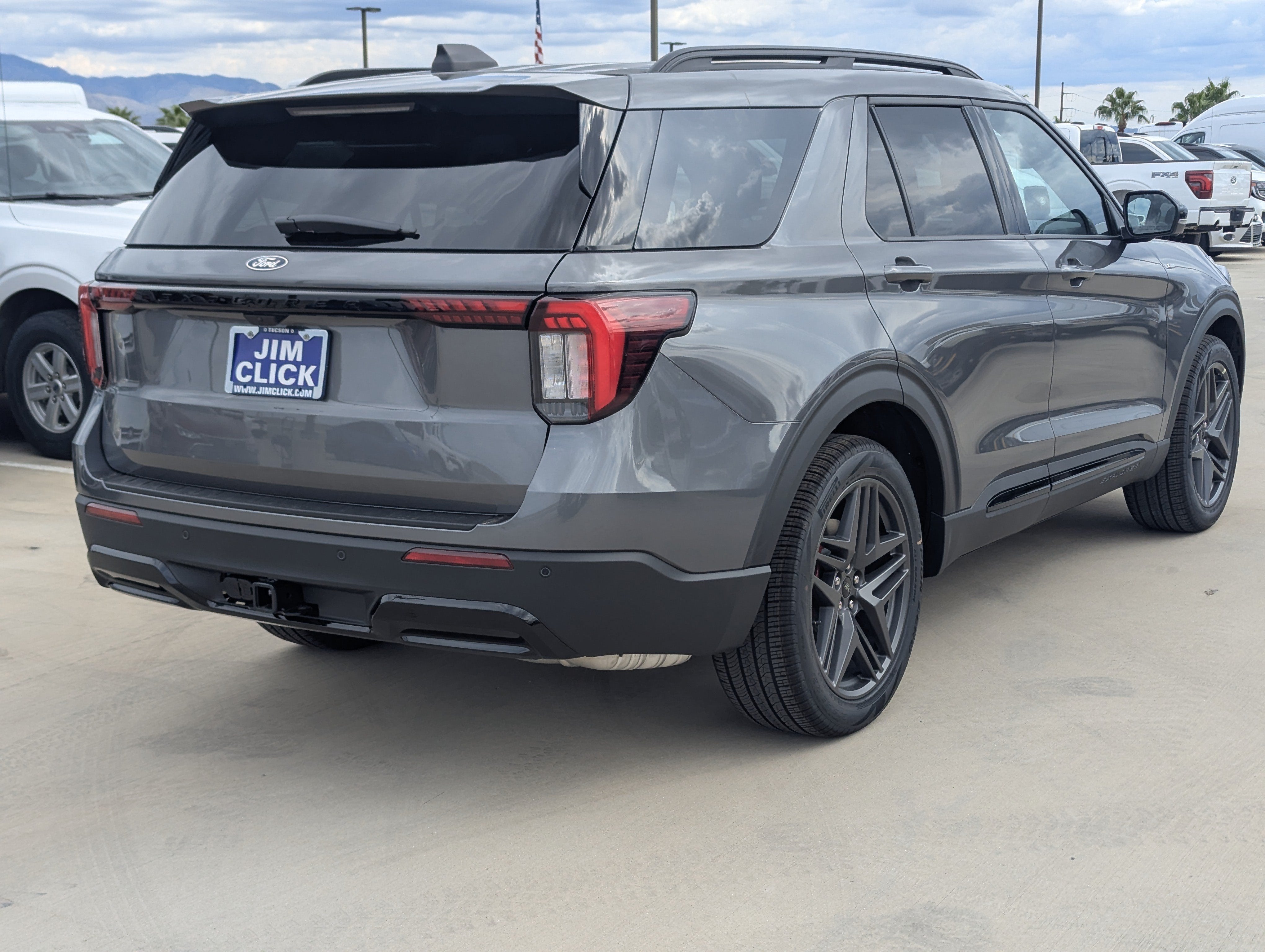 2027 Ford Explorer ST-Line