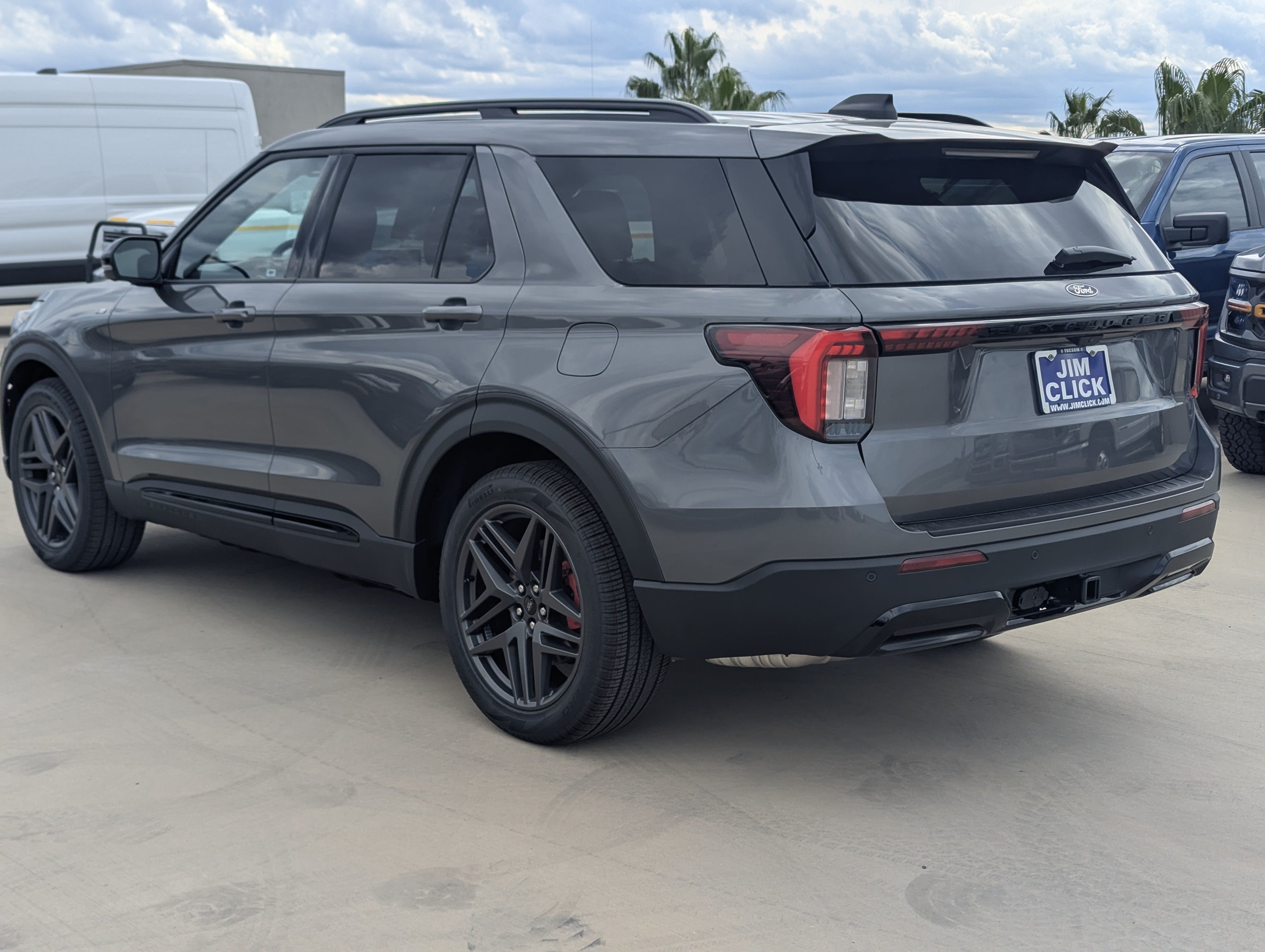 2027 Ford Explorer ST-Line