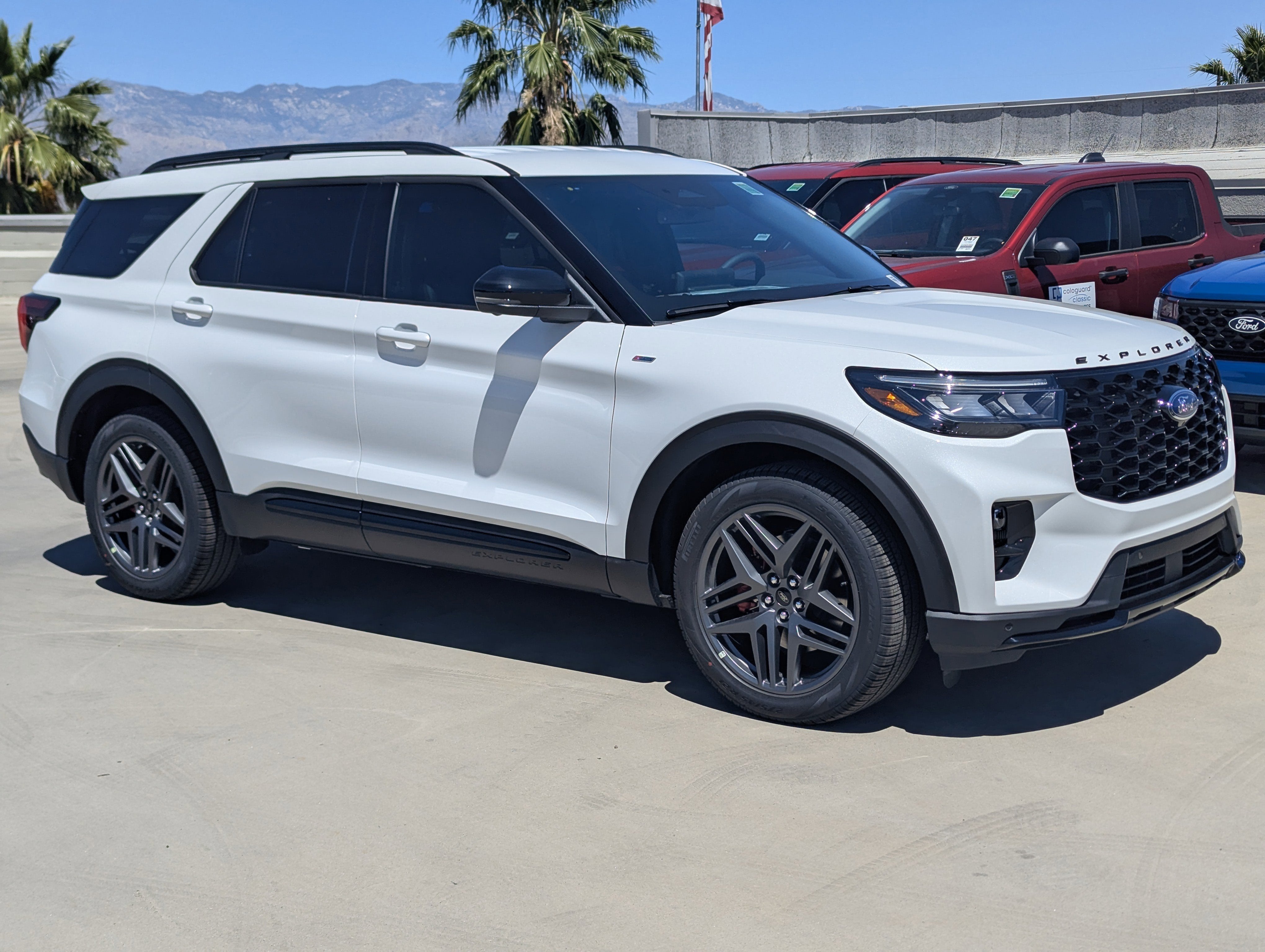 2026 Ford Explorer ST-Line