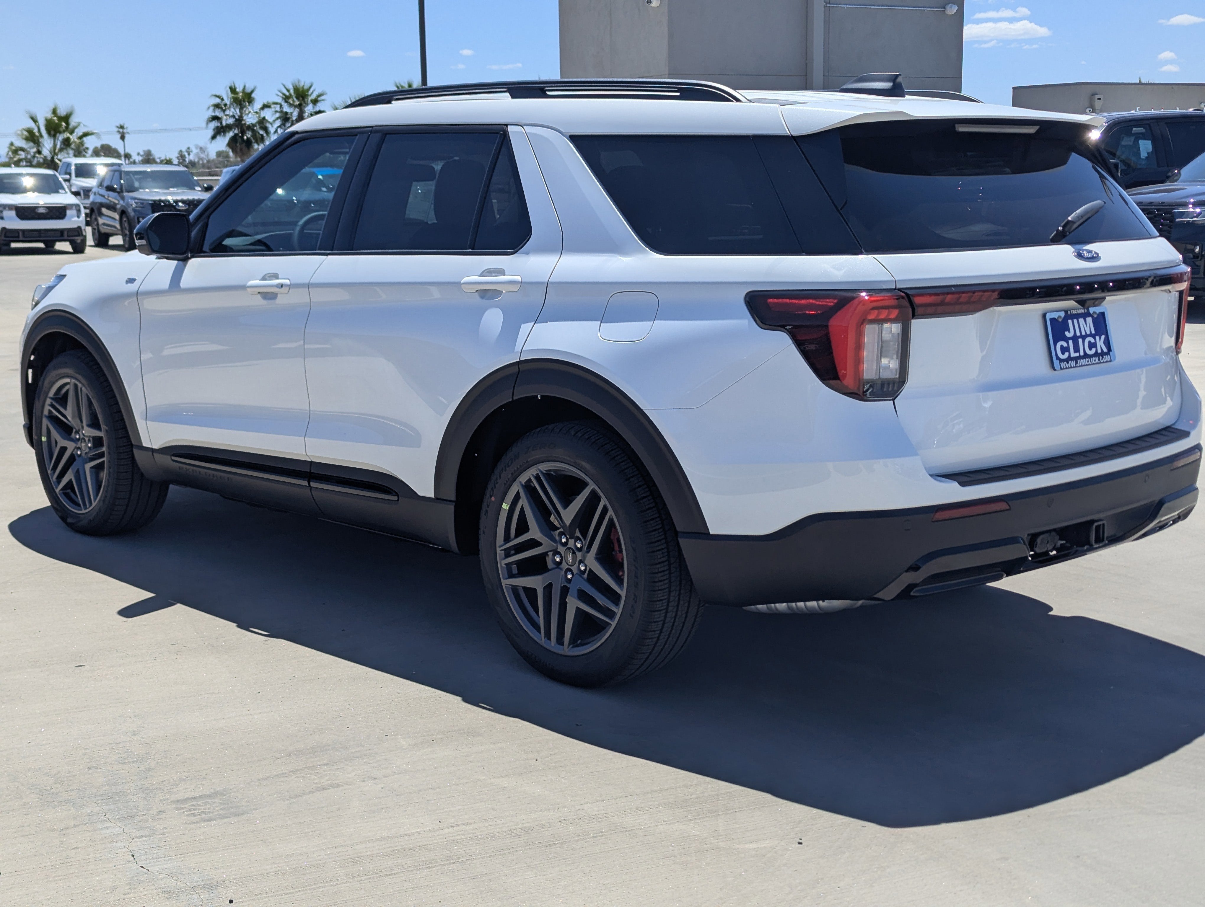 2026 Ford Explorer ST-Line