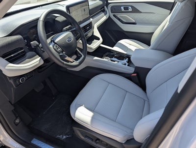 2026 Ford Explorer Platinum™
