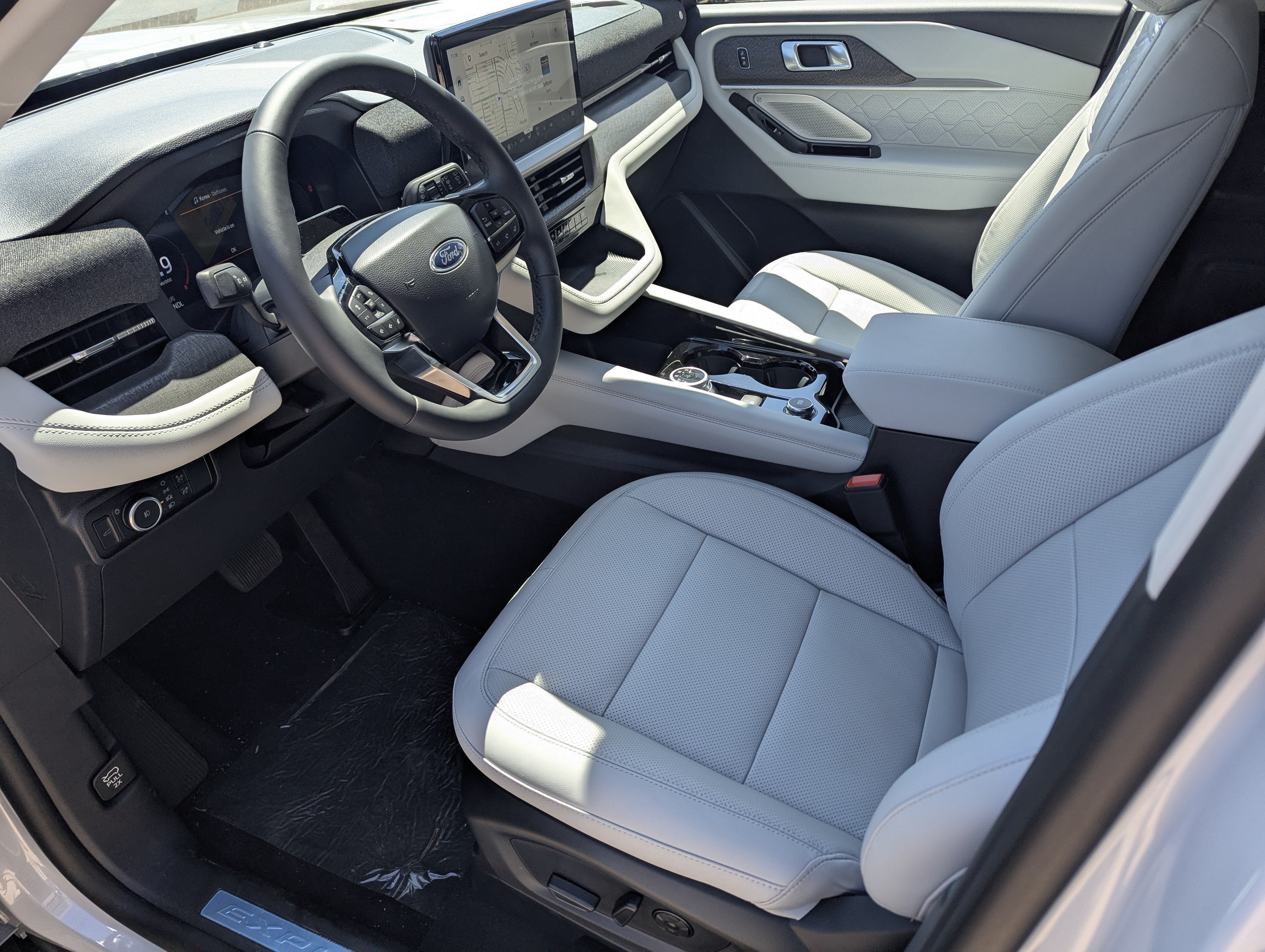 2026 Ford Explorer Platinum™
