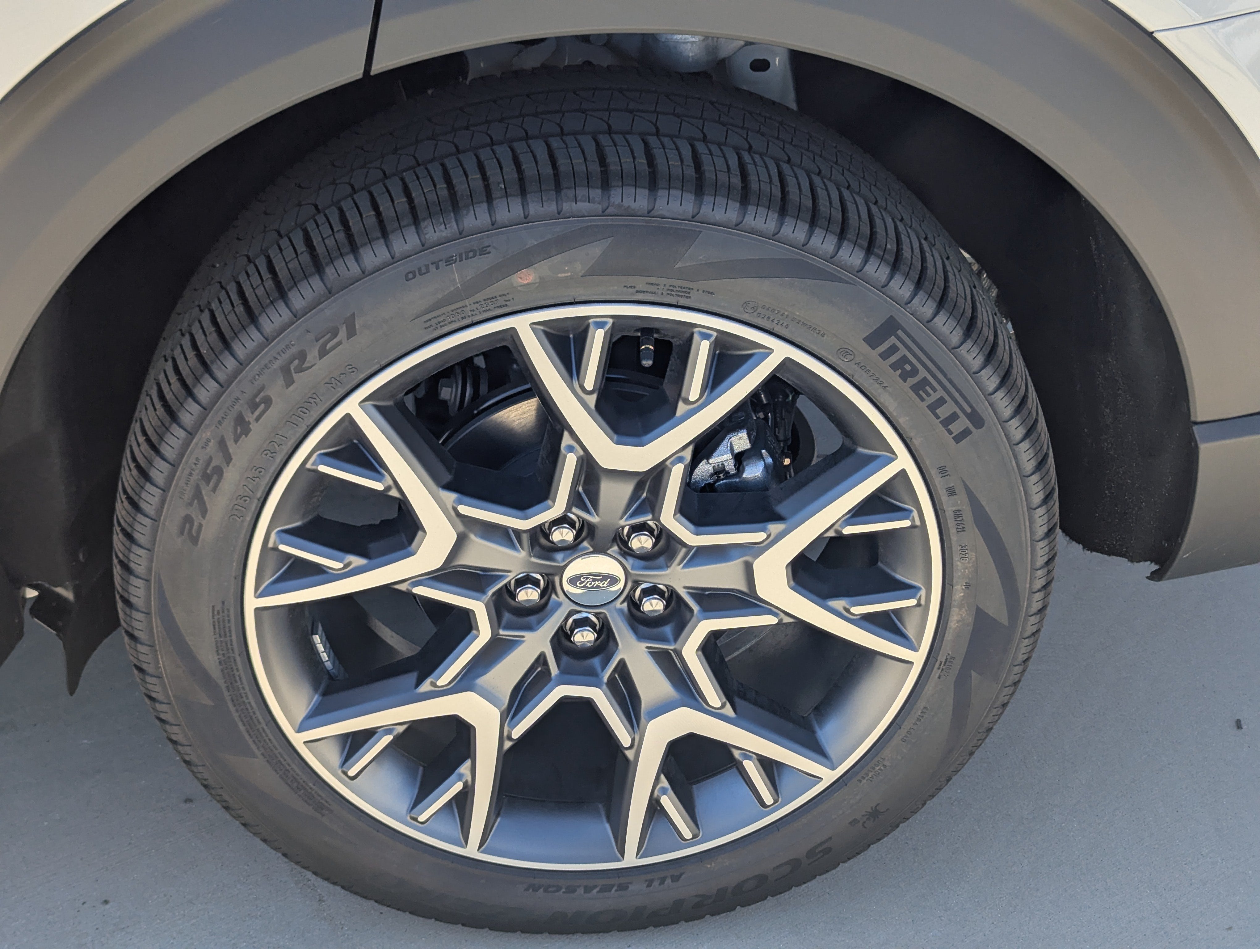 2027 Ford Explorer Platinum™
