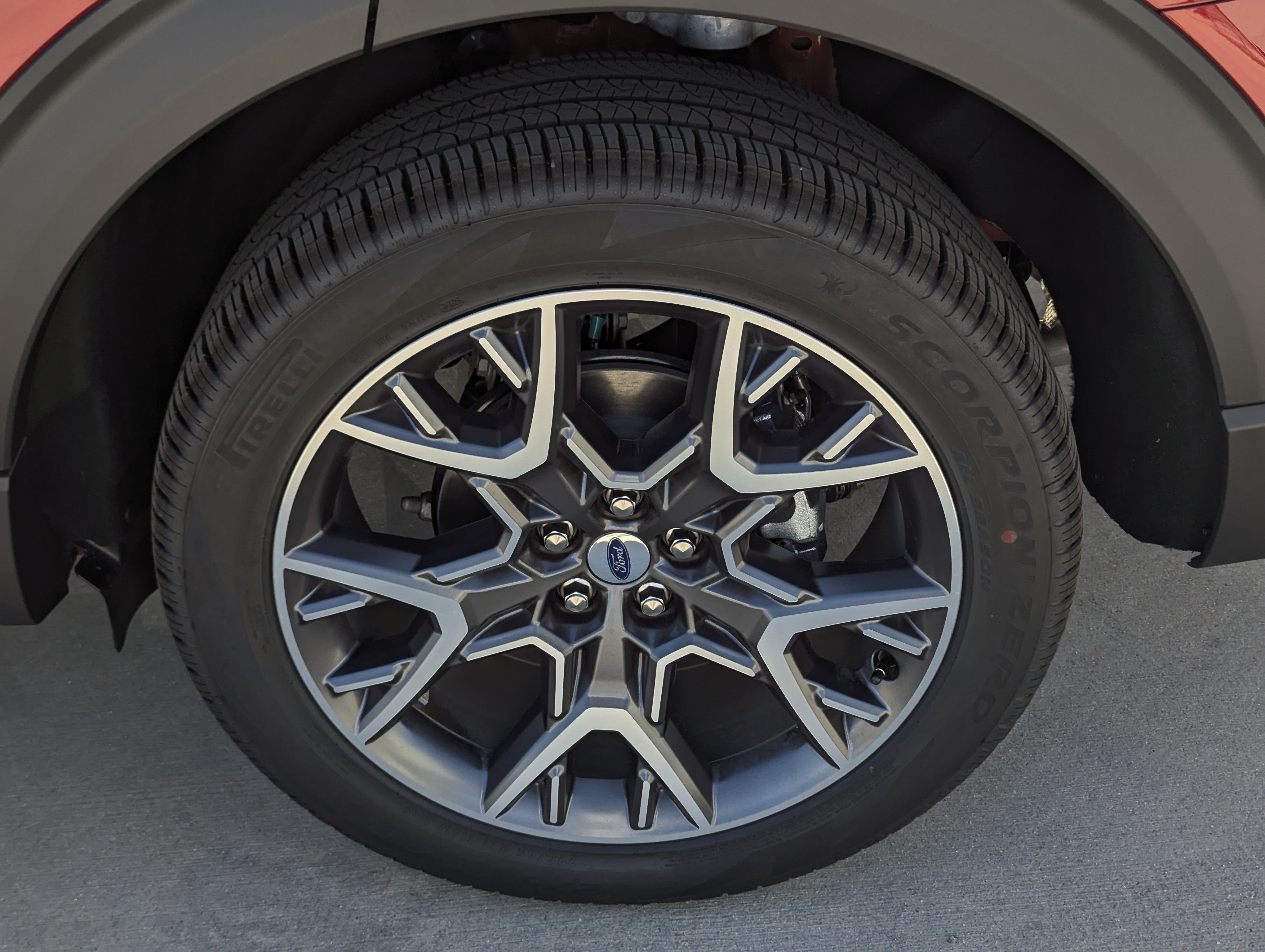 2027 Ford Explorer Platinum