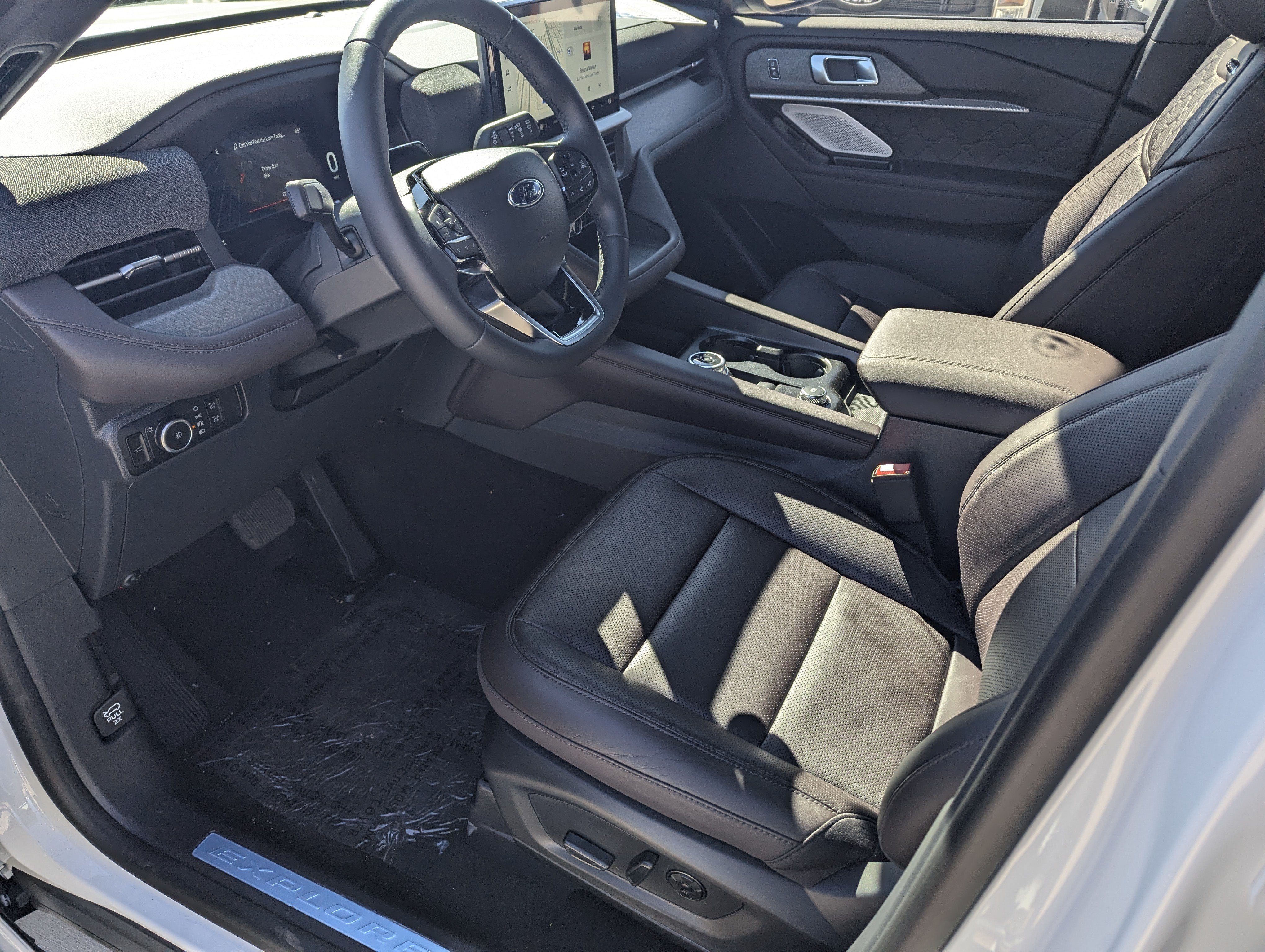 2027 Ford Explorer Platinum™