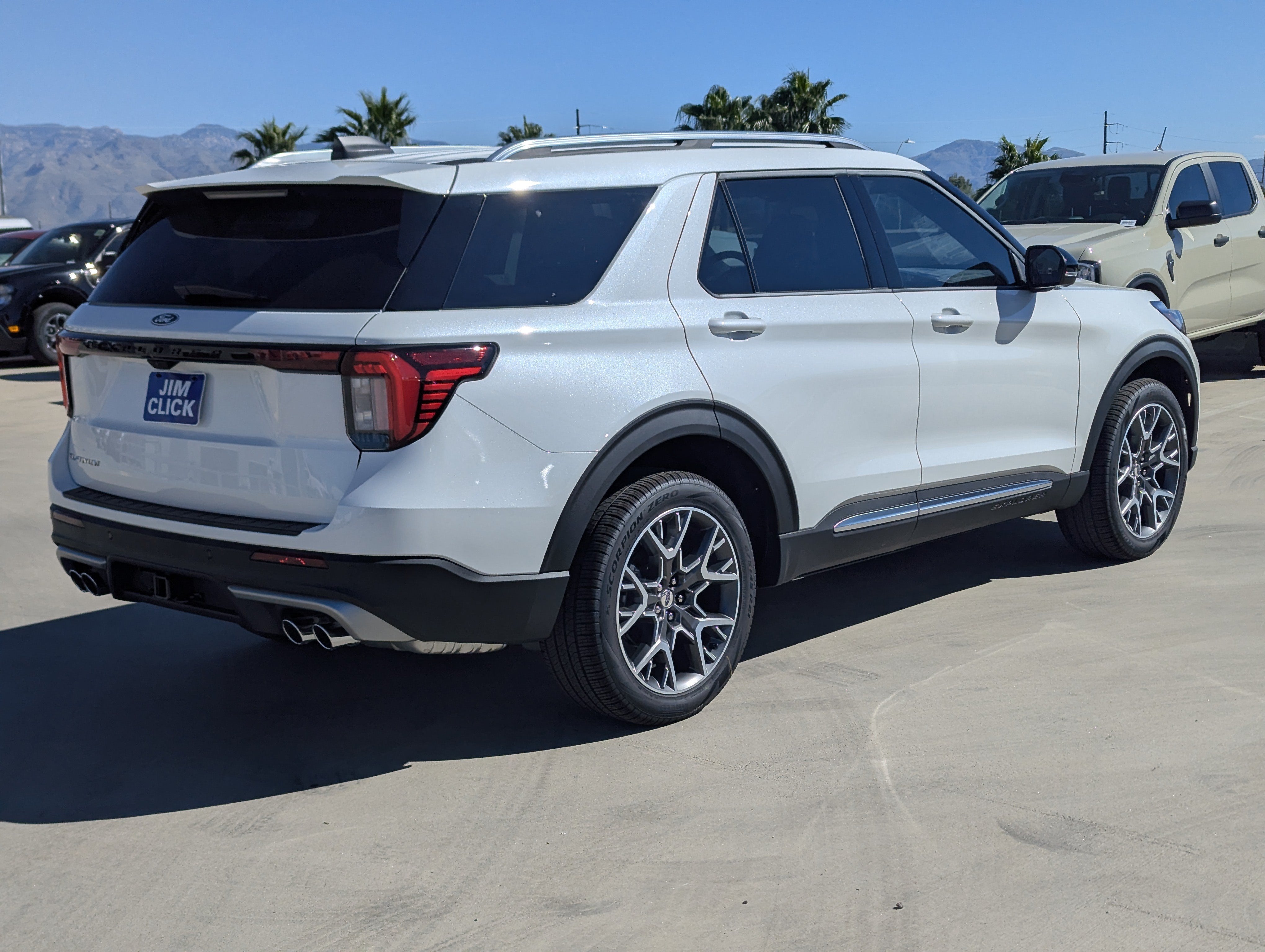 2027 Ford Explorer Platinum™