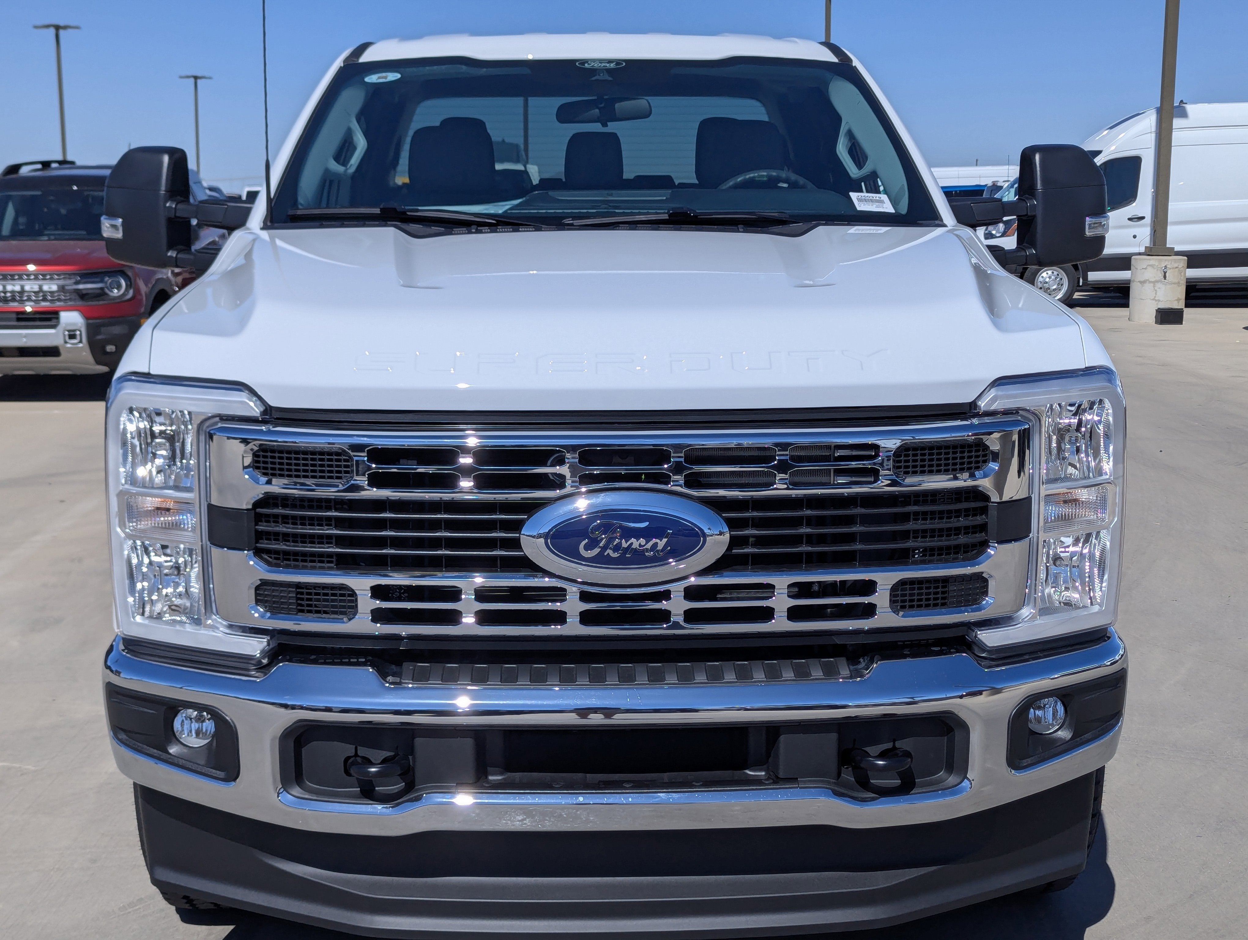 2025 Ford Super Duty F-350® XLT