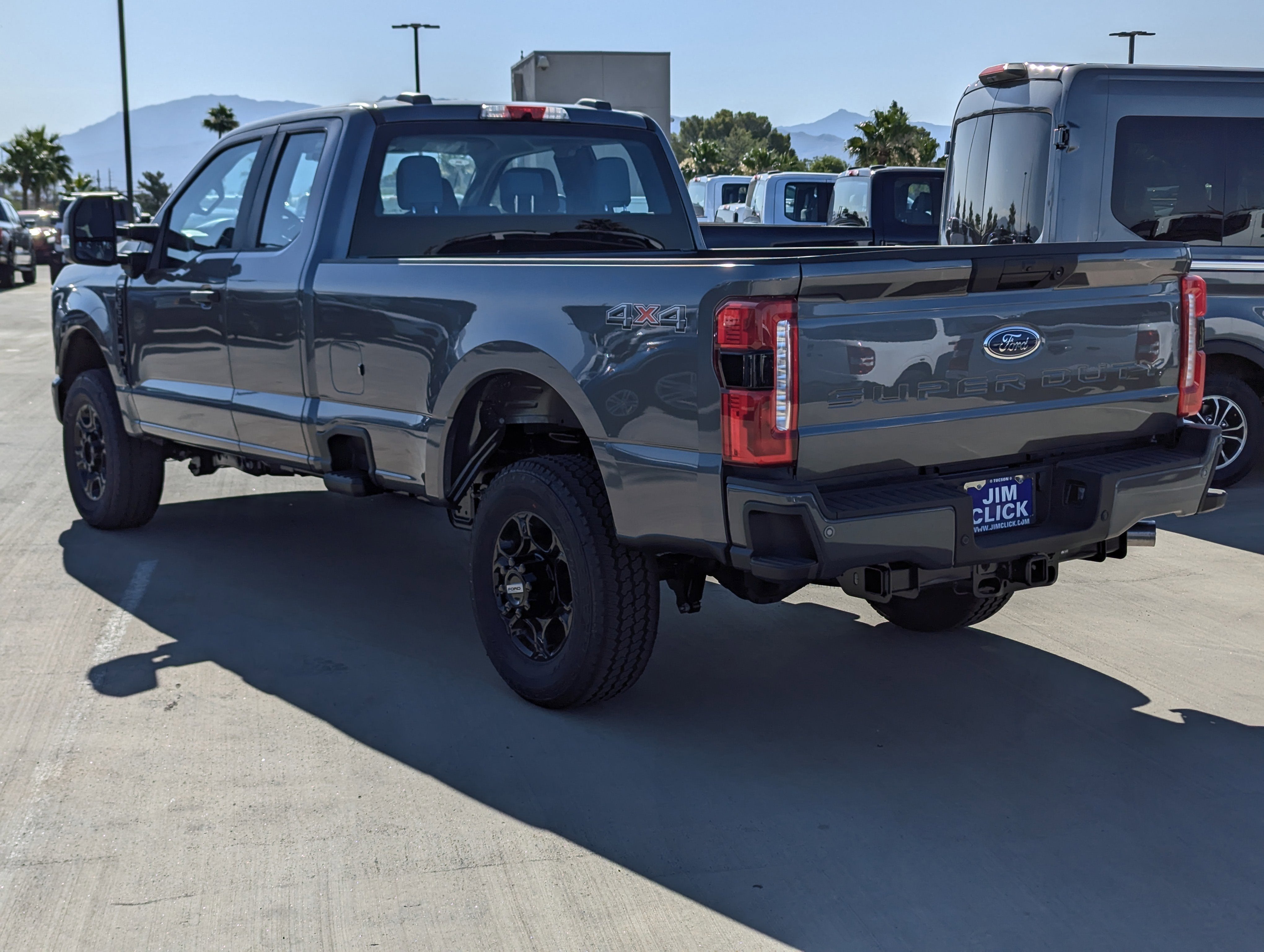 2025 Ford Super Duty F-350® XL