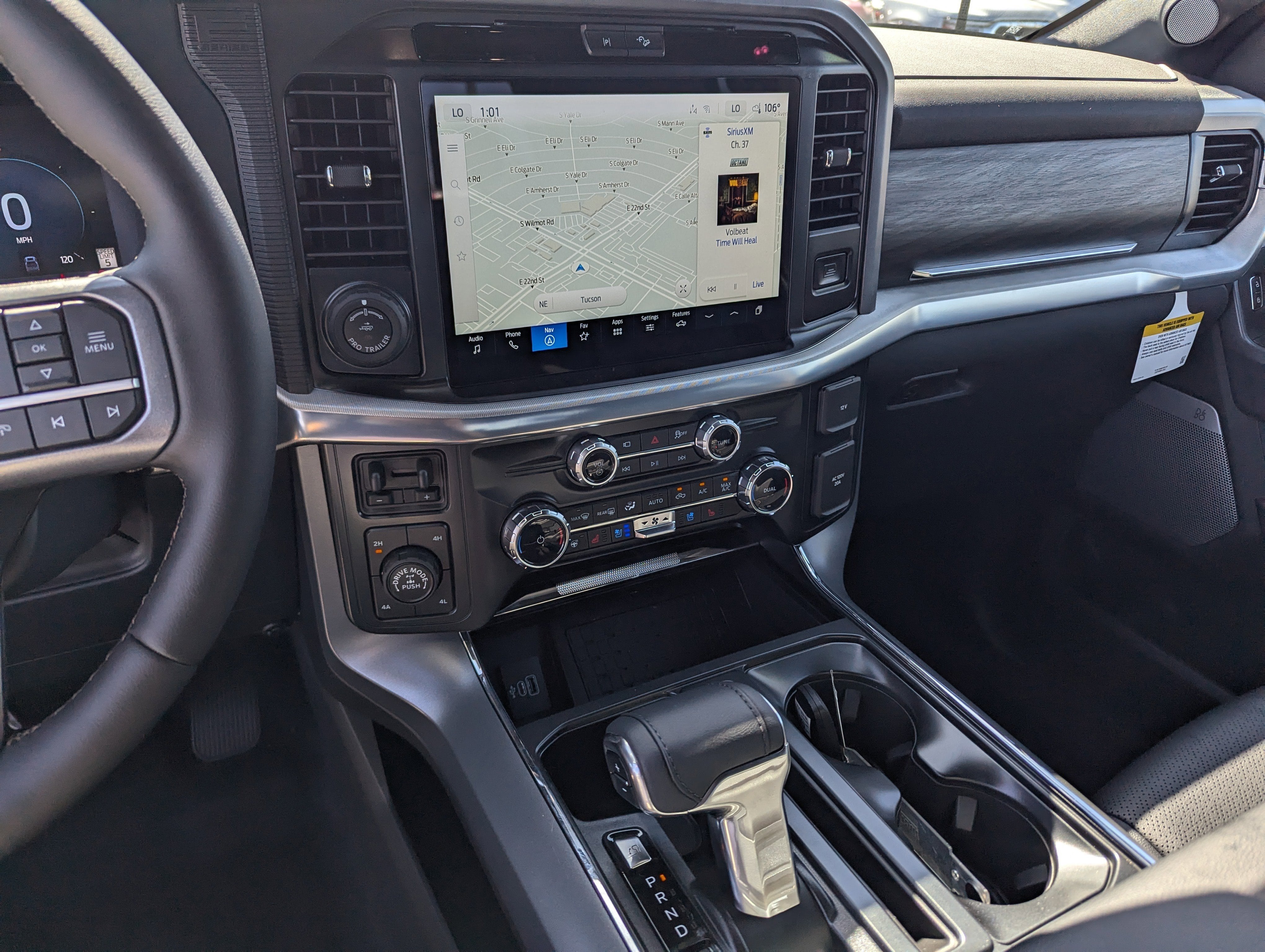 2025 Ford F-150 Lariat®