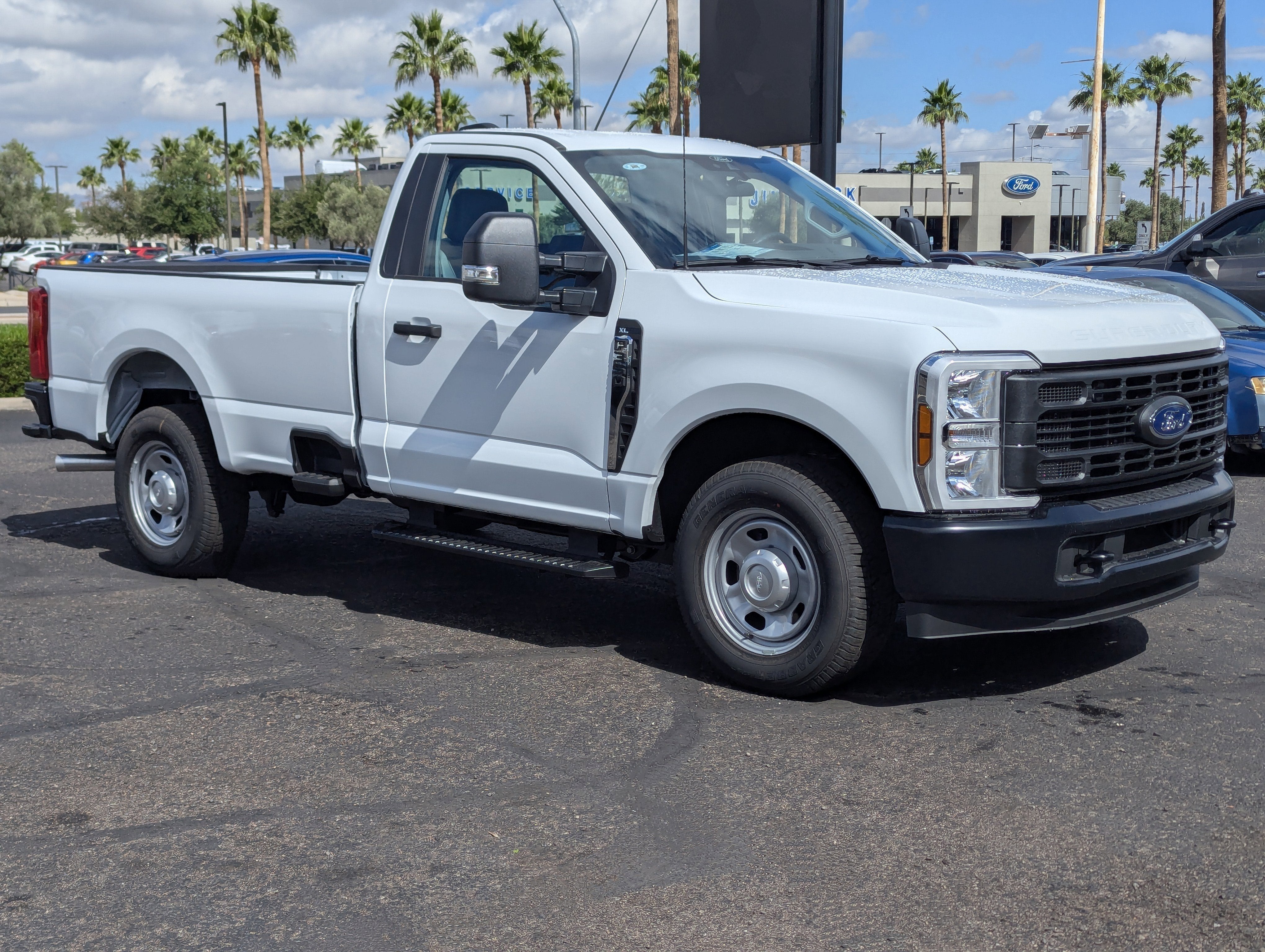2025 Ford Super Duty F-350® XL