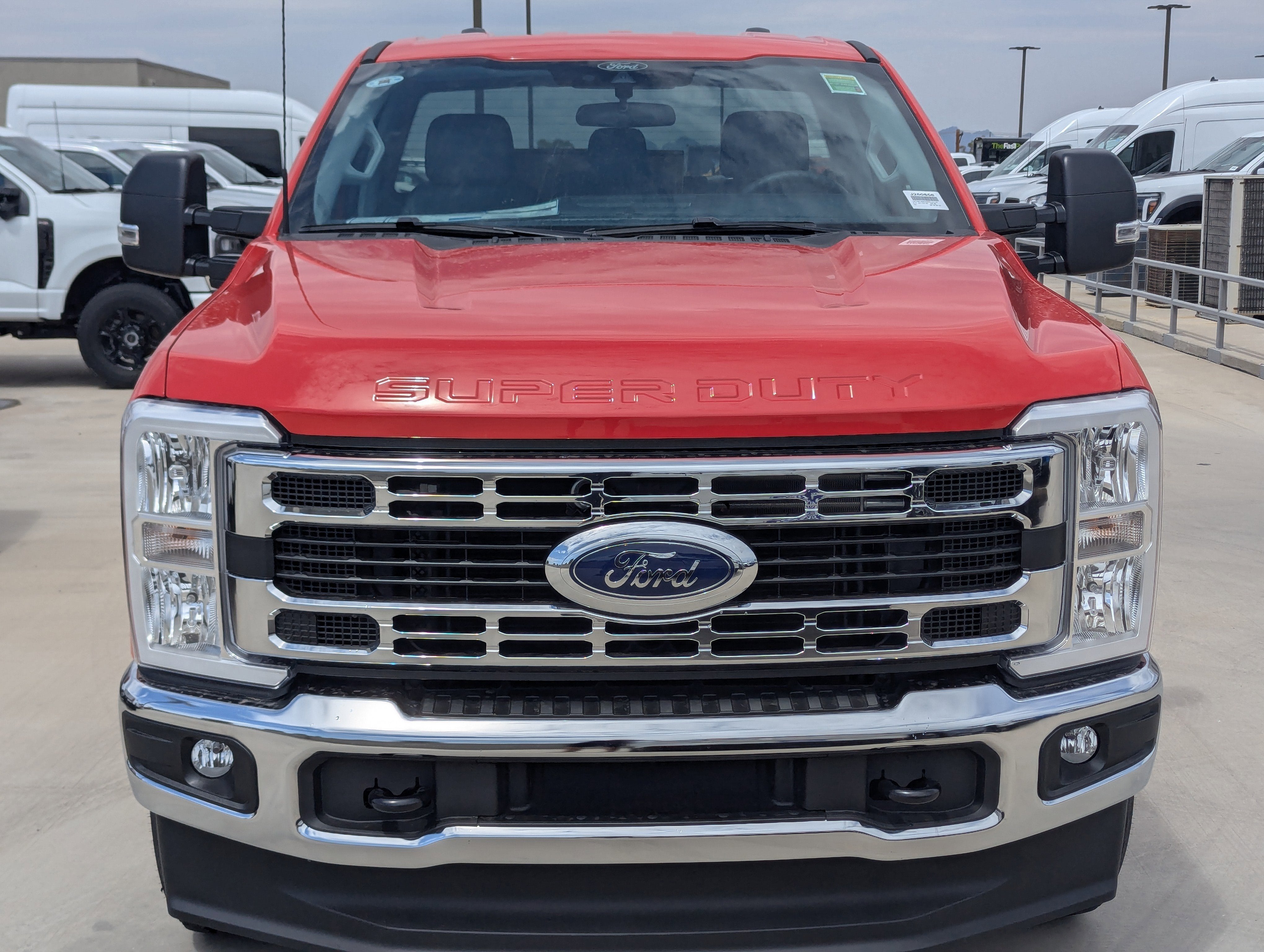 2025 Ford Super Duty F-350® XLT