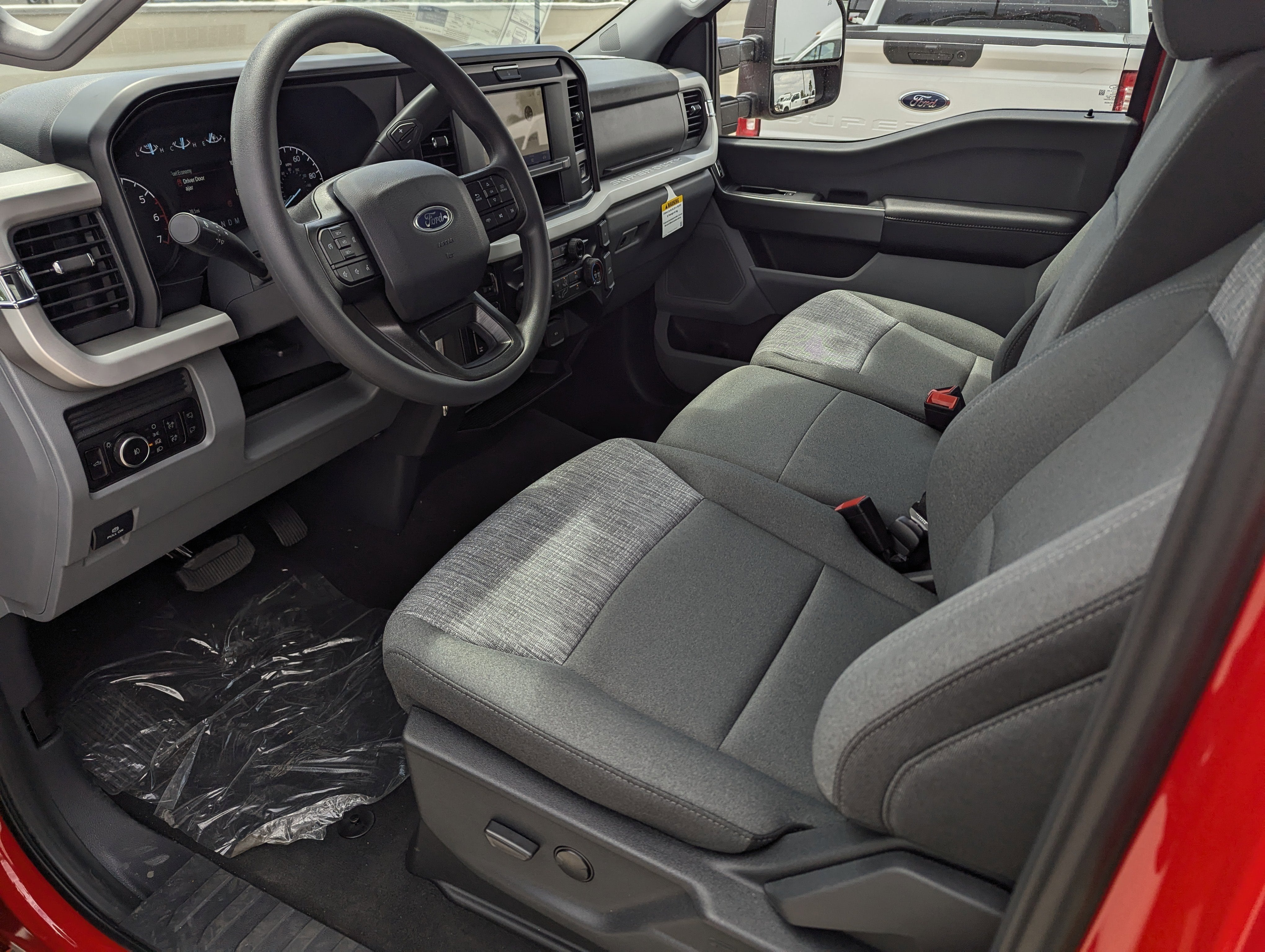 2025 Ford Super Duty F-350® XLT